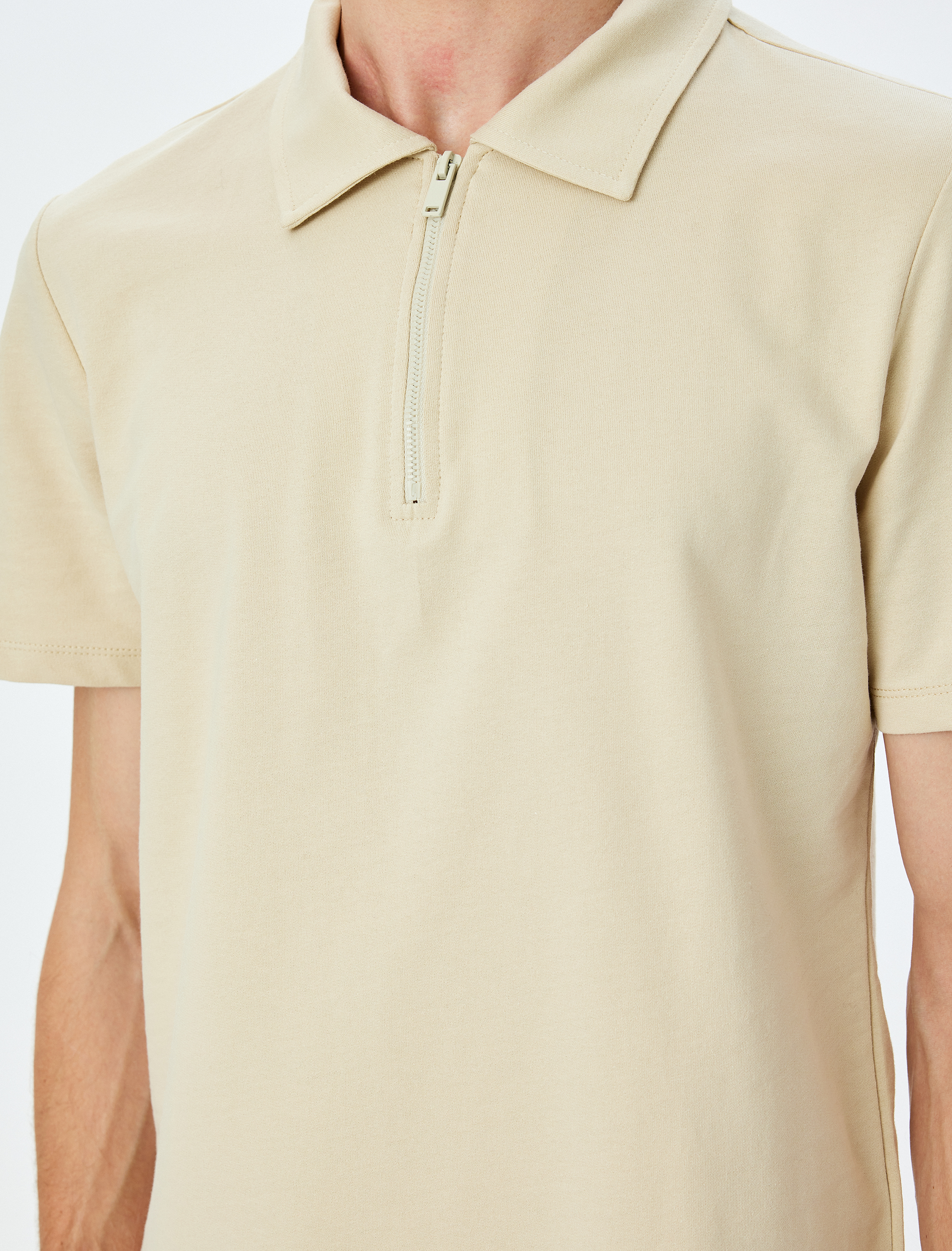 Kısa Kollu Regular Fit Pamuklu Yarım Fermuarlı Tişört