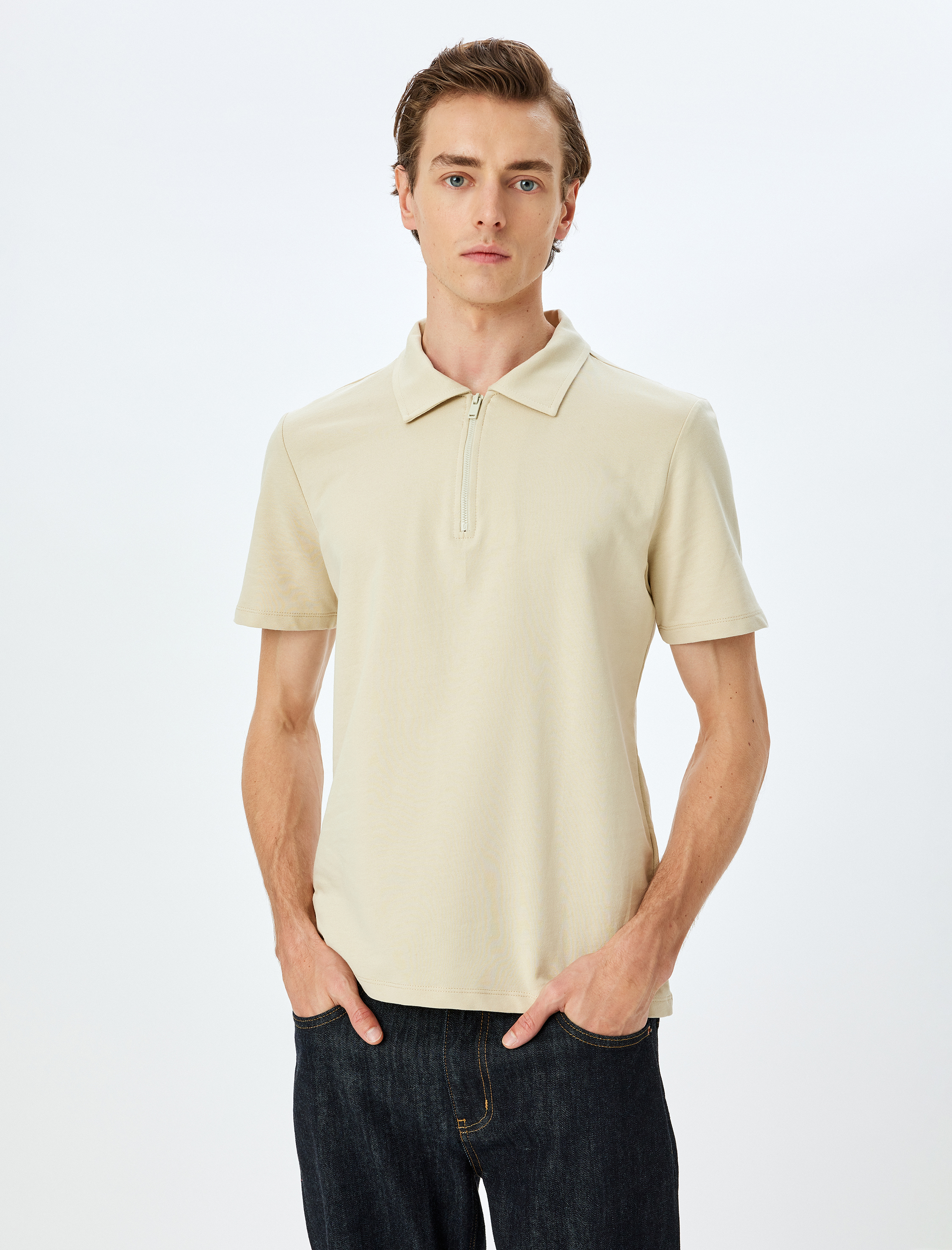 Kısa Kollu Regular Fit Pamuklu Yarım Fermuarlı Tişört