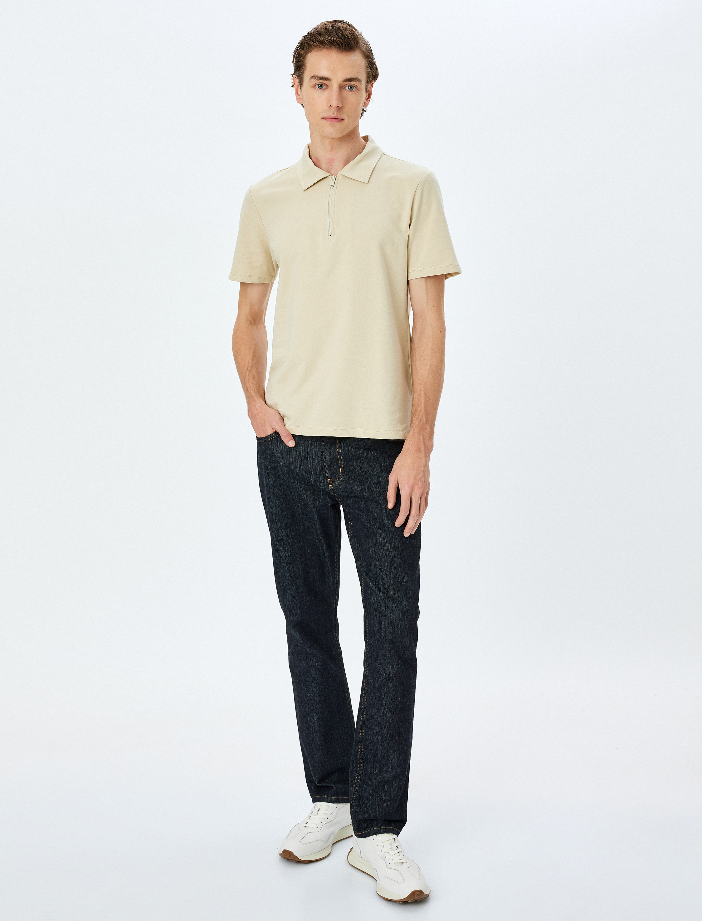 Kısa Kollu Regular Fit Pamuklu Yarım Fermuarlı Tişört