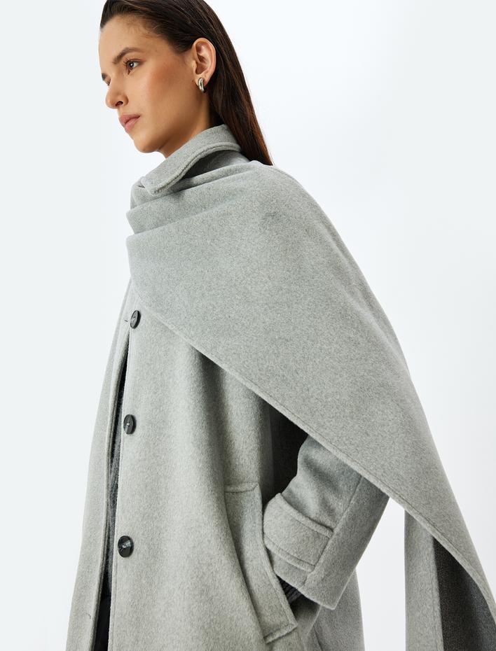  Düğmeli Cepli Uzun Kaşe Atkılı Kaban