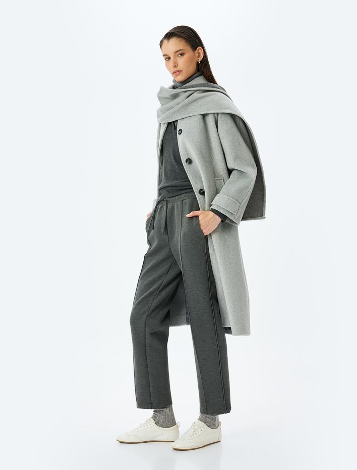  Koton X Şahika Ercümen - Scuba Kumaş Cepli Nervür Detaylı Eşofman Pantolon