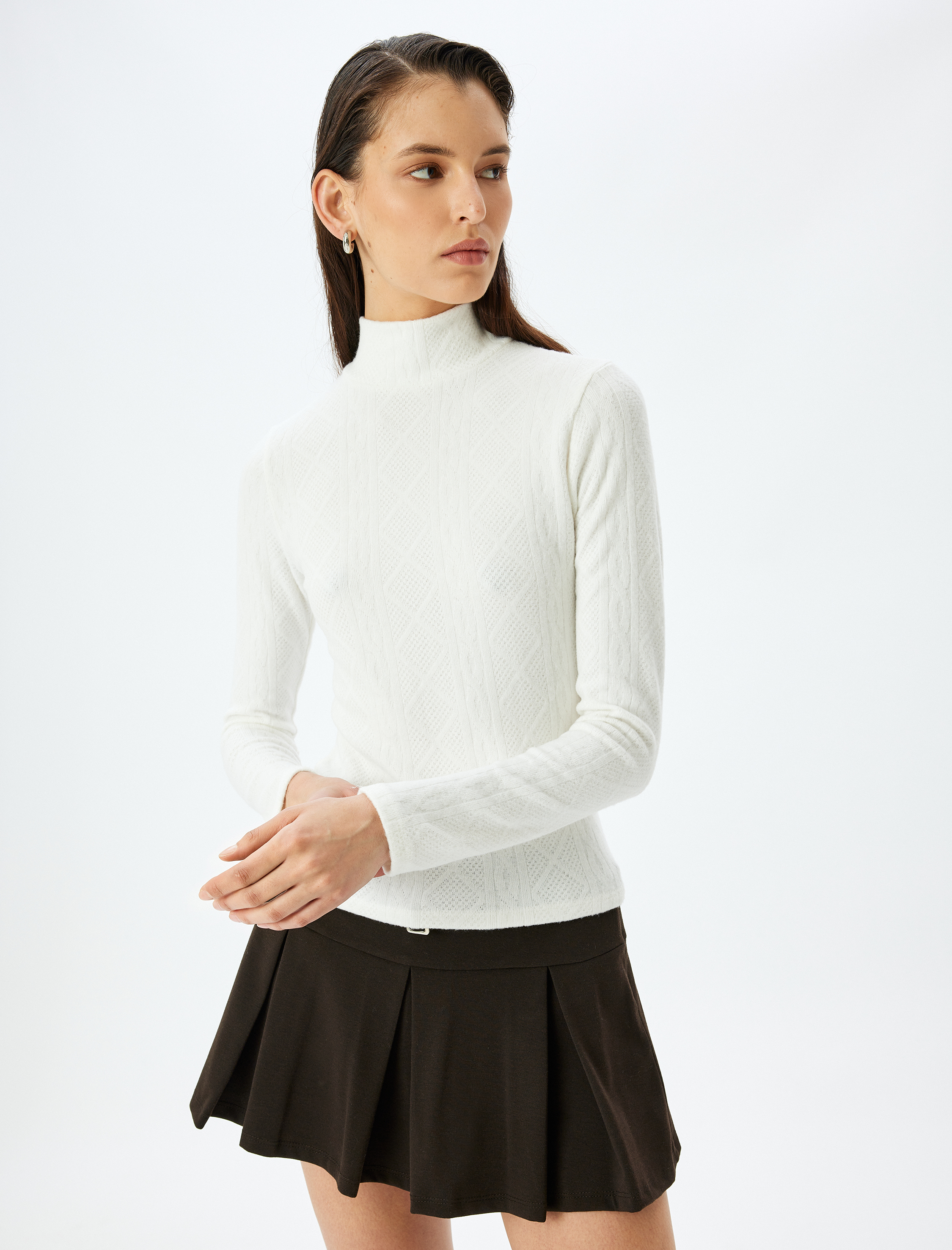 Slim Fit Dik Yaka Uzun Kollu Dokulu Body