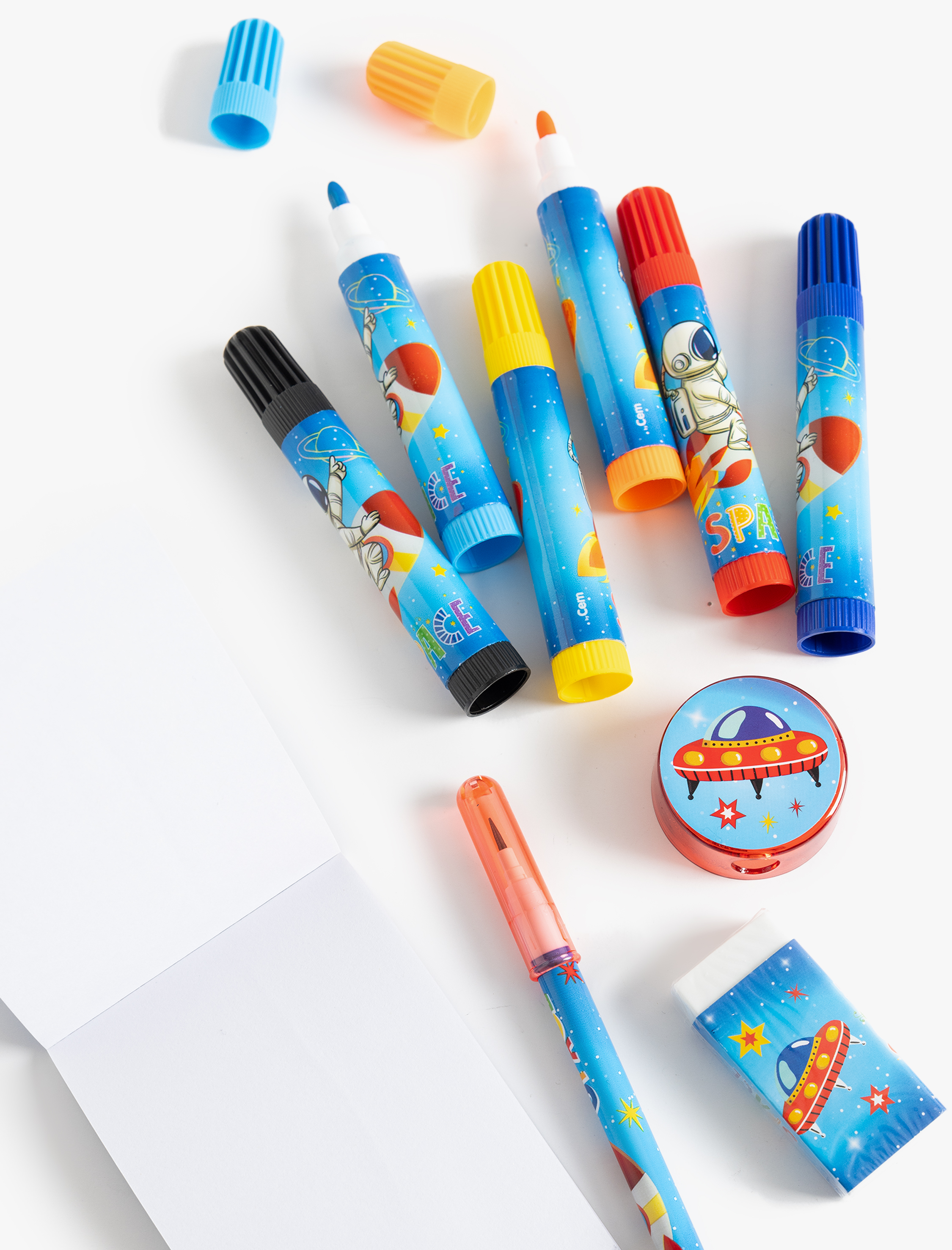  Kadın Uzay Temalı Kalem ve Defter Seti