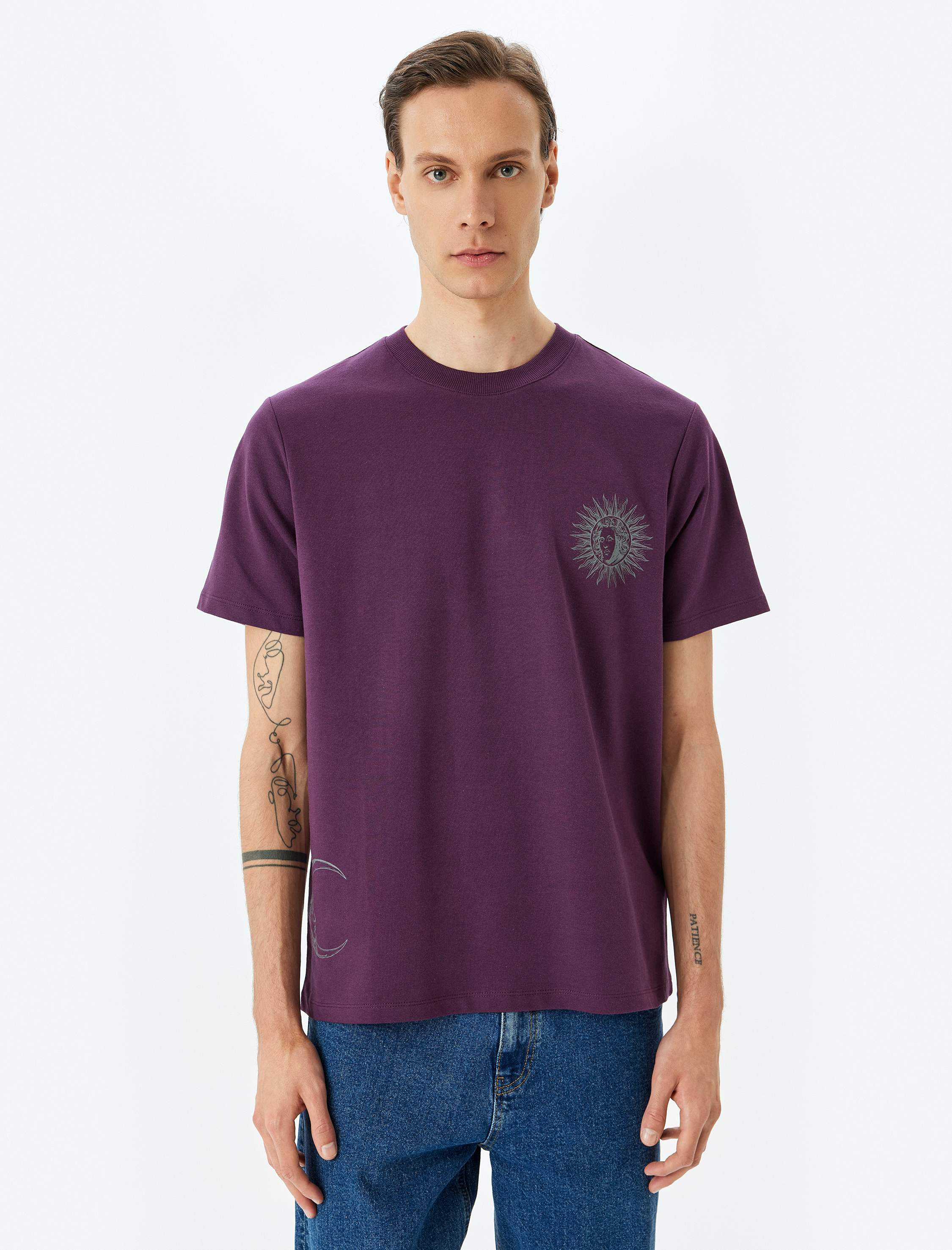   Pamuklu Tok Kumaş Regular Fit Bisiklet Yaka Kısa Kollu Baskılı Tişört