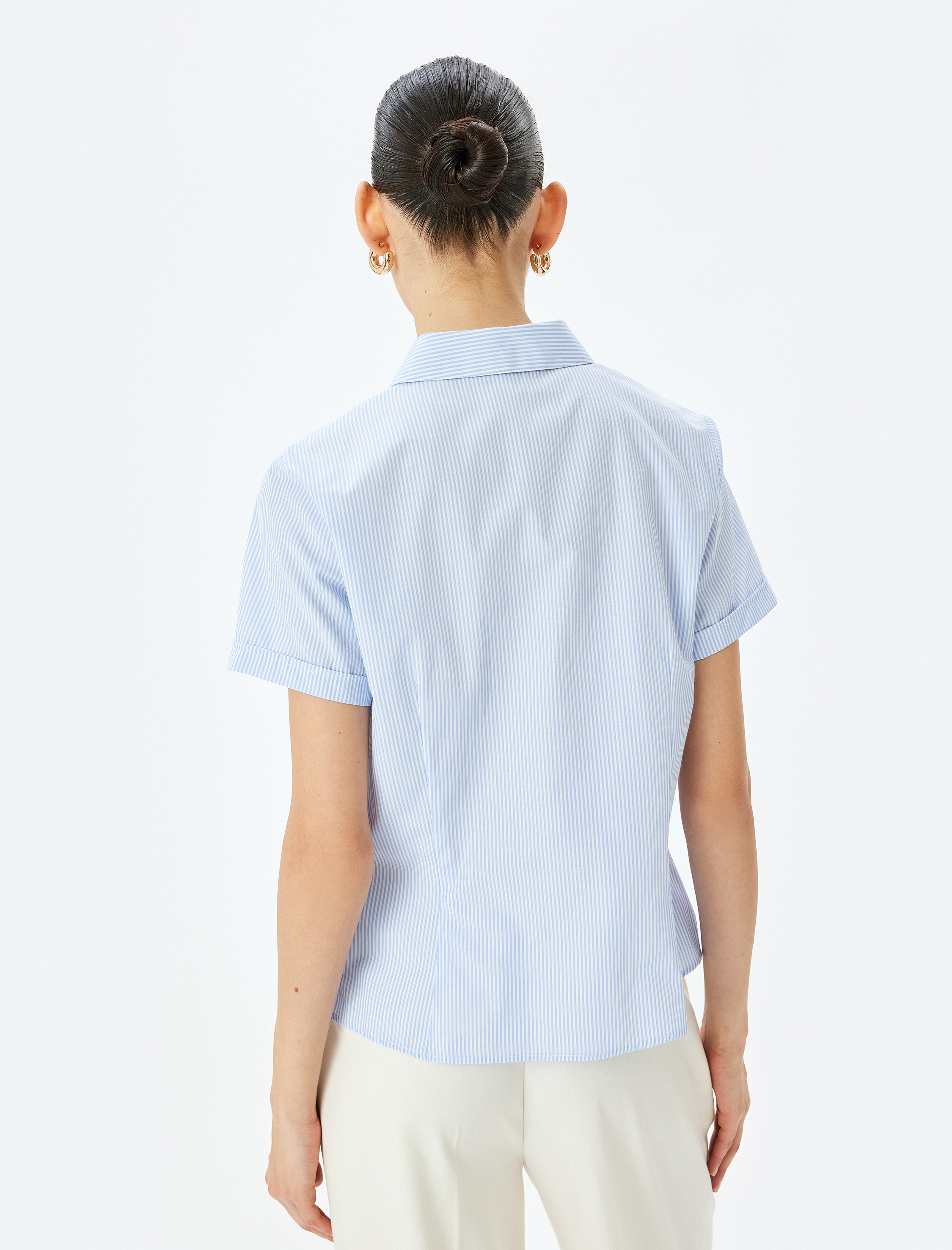 Klasik Yaka Çizgili Kısa Kollu Poplin Gömlek