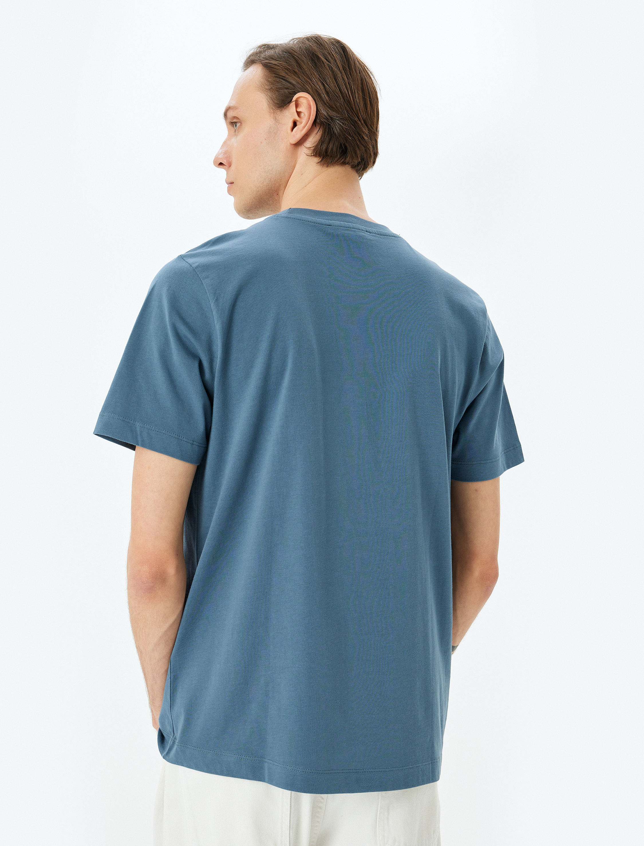   Pamuklu Bisiklet Yaka Regular Fit Kısa Kollu Basic Tişört