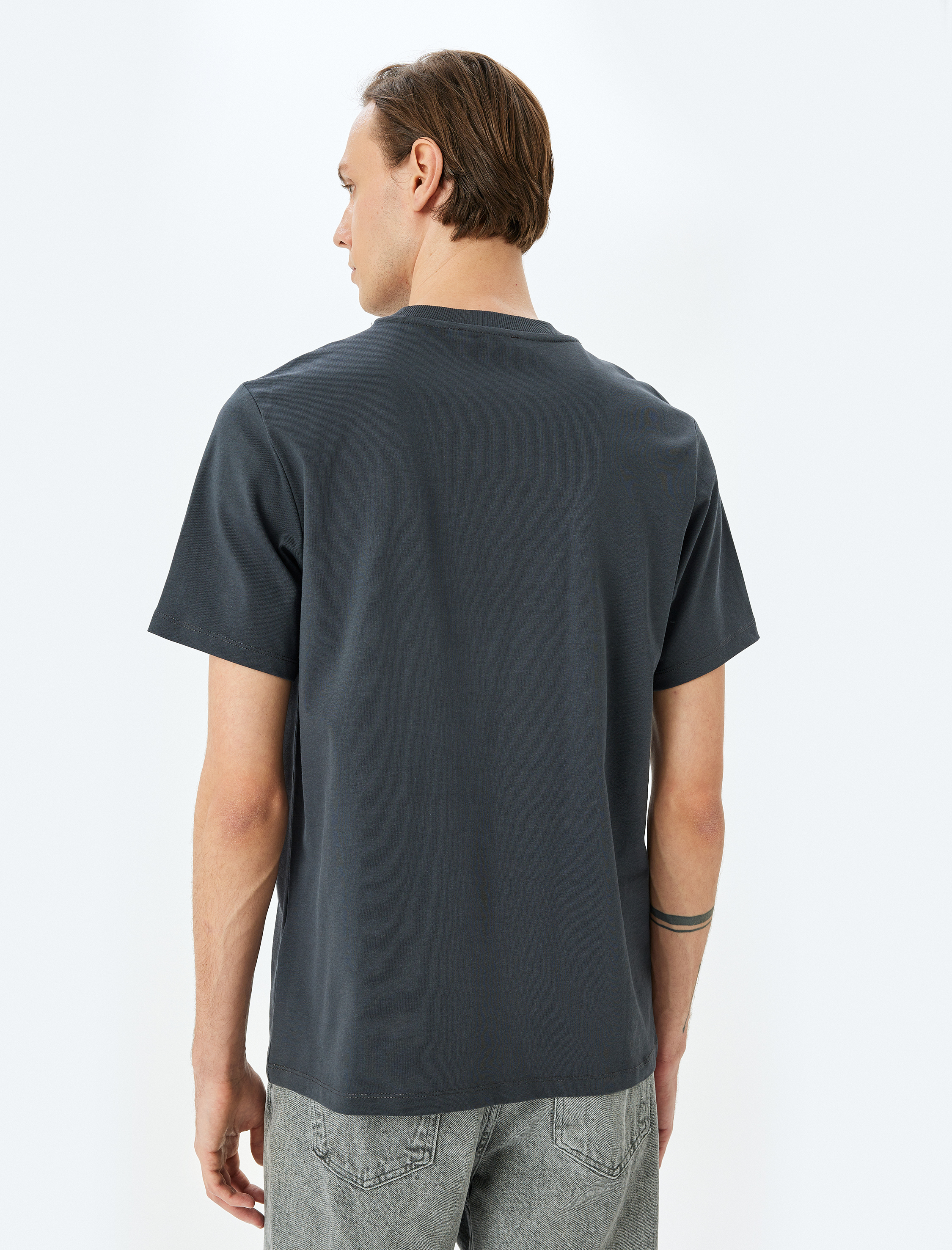   Bisiklet Yaka Pamuklu Tok Kumaş Regular Fit Basic Kısa Kollu Tişört