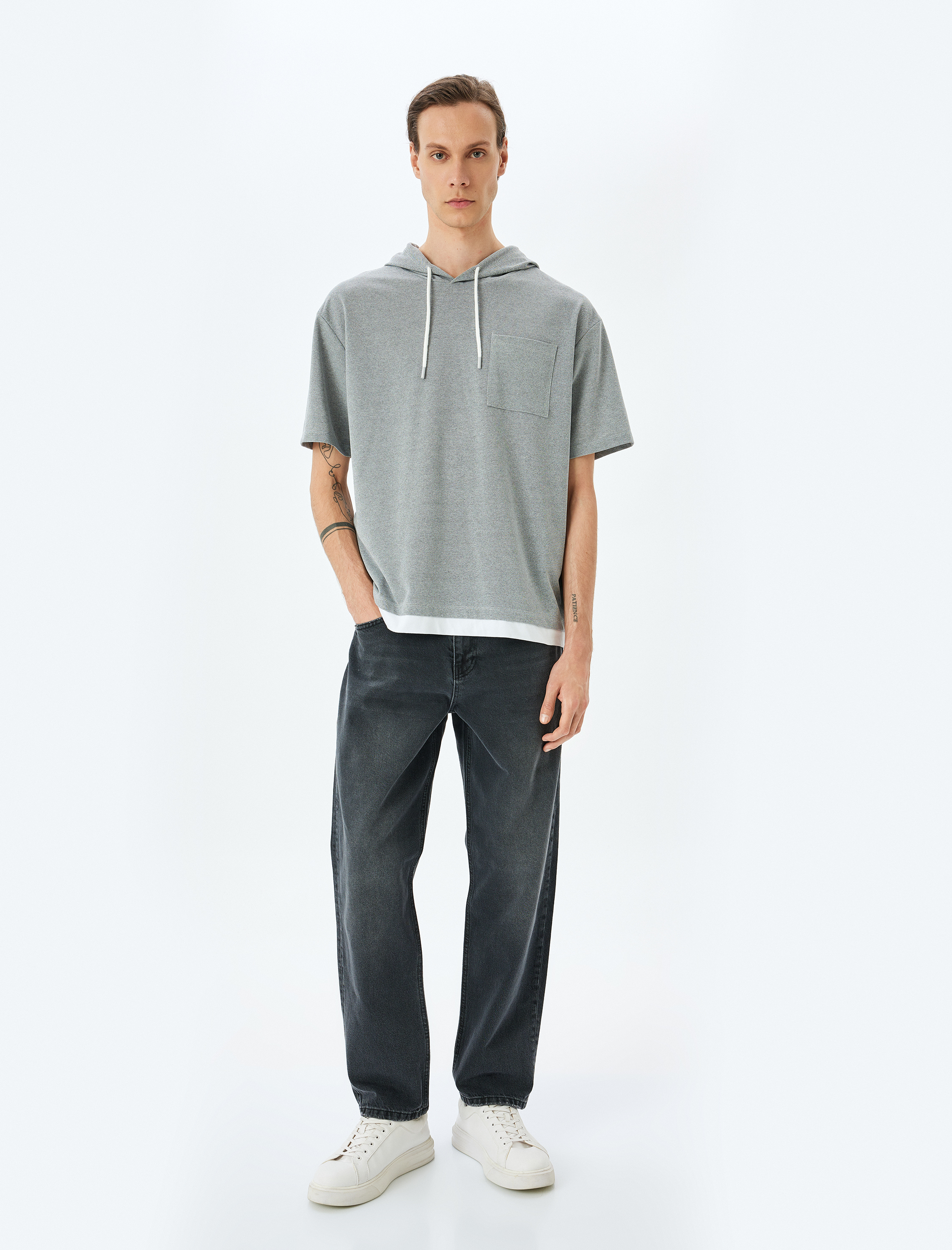   Oversize Pamuk Karışımlı Pike Kumaş Cep Detaylı Kısa Kollu Tişört