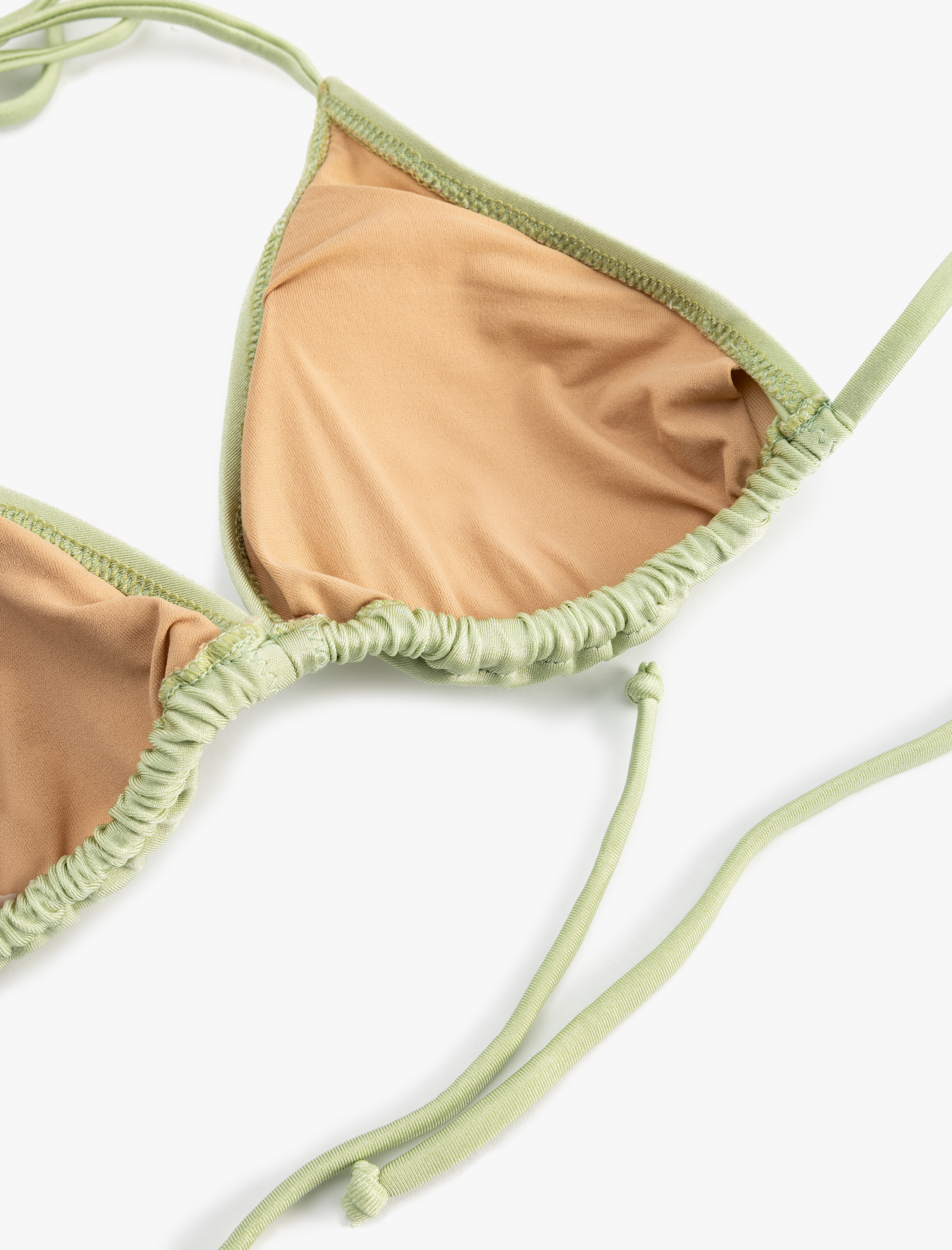   İpli Üçgen Bikini Üstü