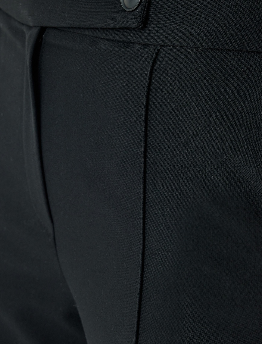   Cepli Nervür Detaylı Düz Paça Kumaş Pantolon