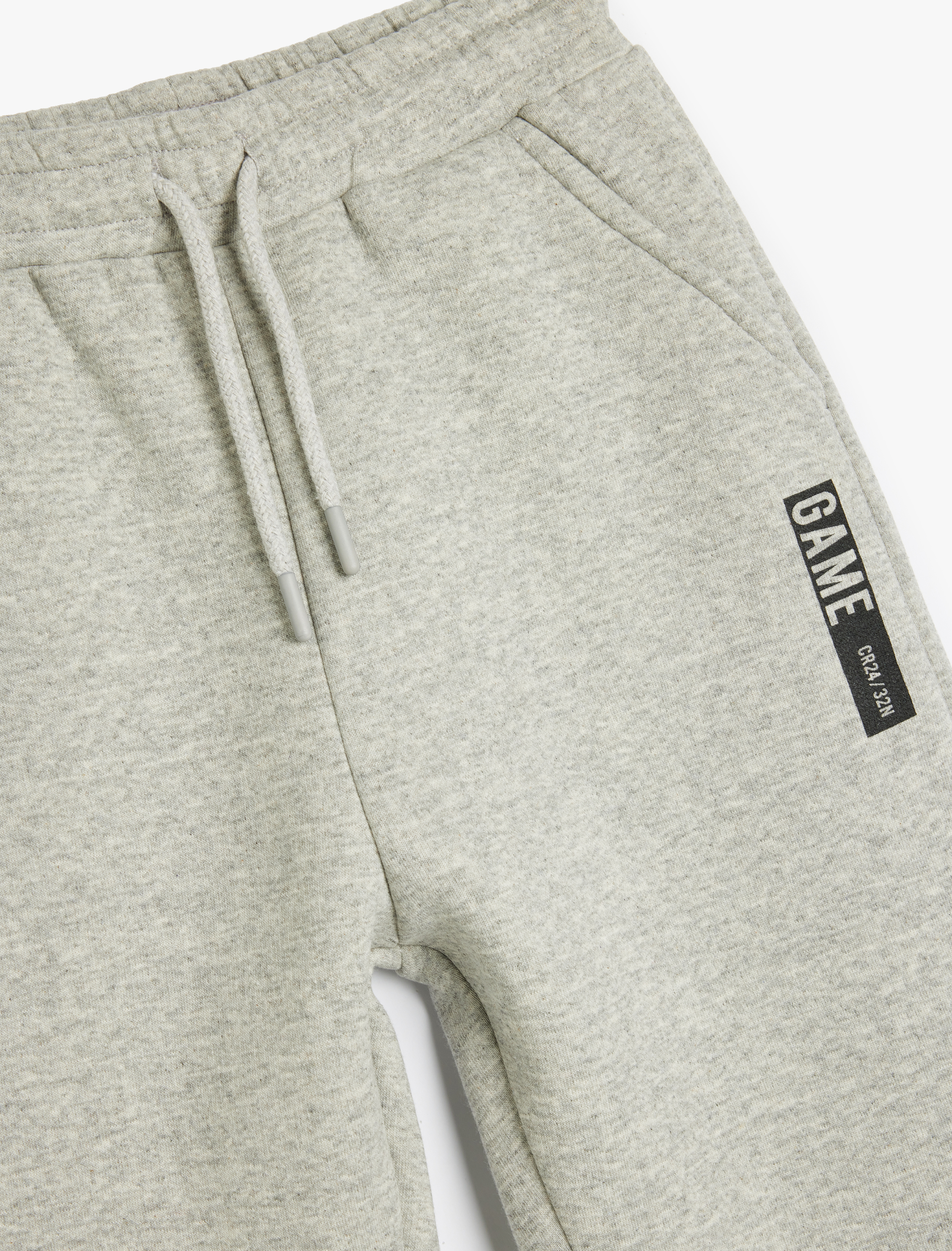  Erkek Çocuk Cep Detaylı Beli Bağlamalı Baskılı Şardonlu Jogger Eşofman Altı