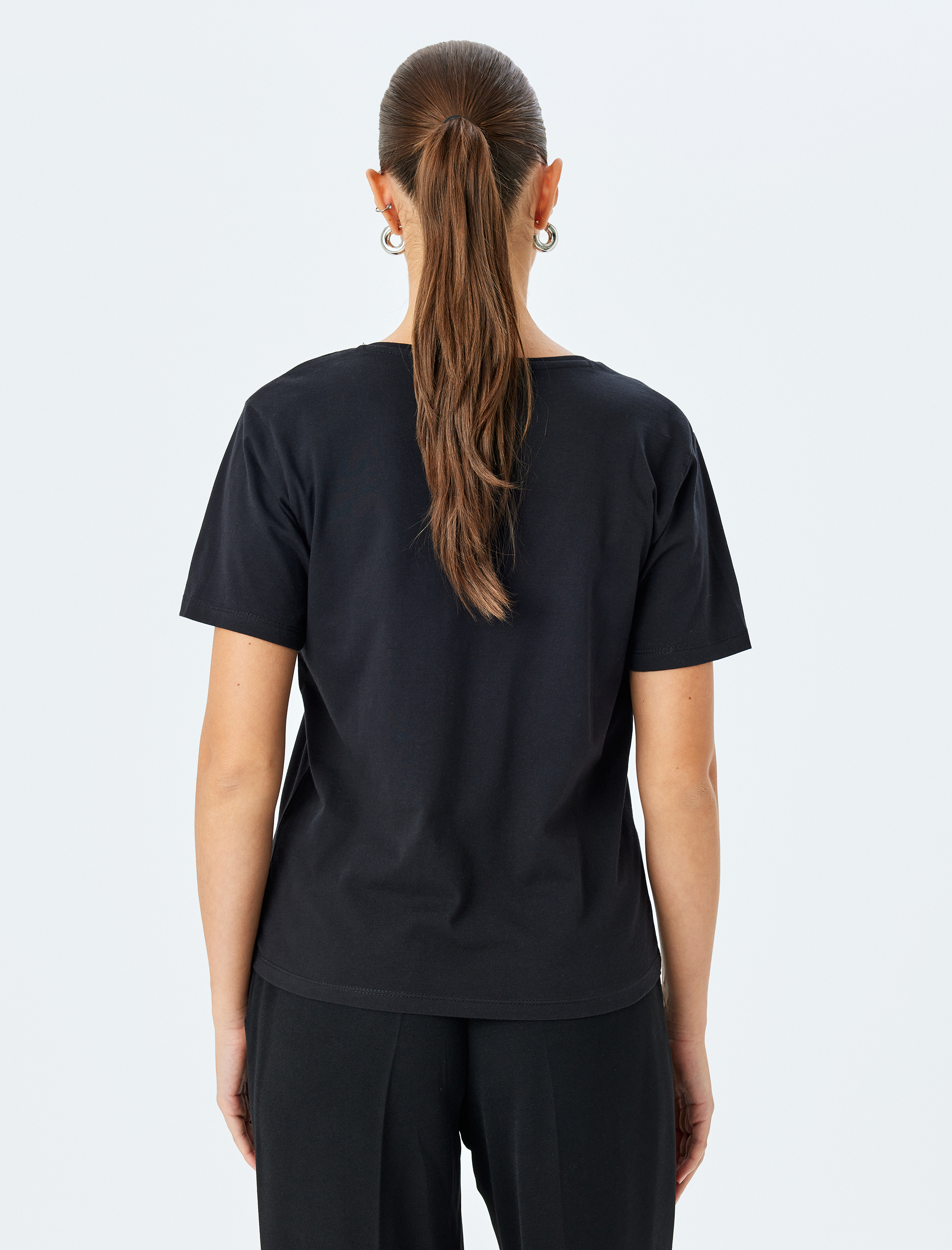   Pamuklu Kısa Kollu Basic V Yaka Tişört