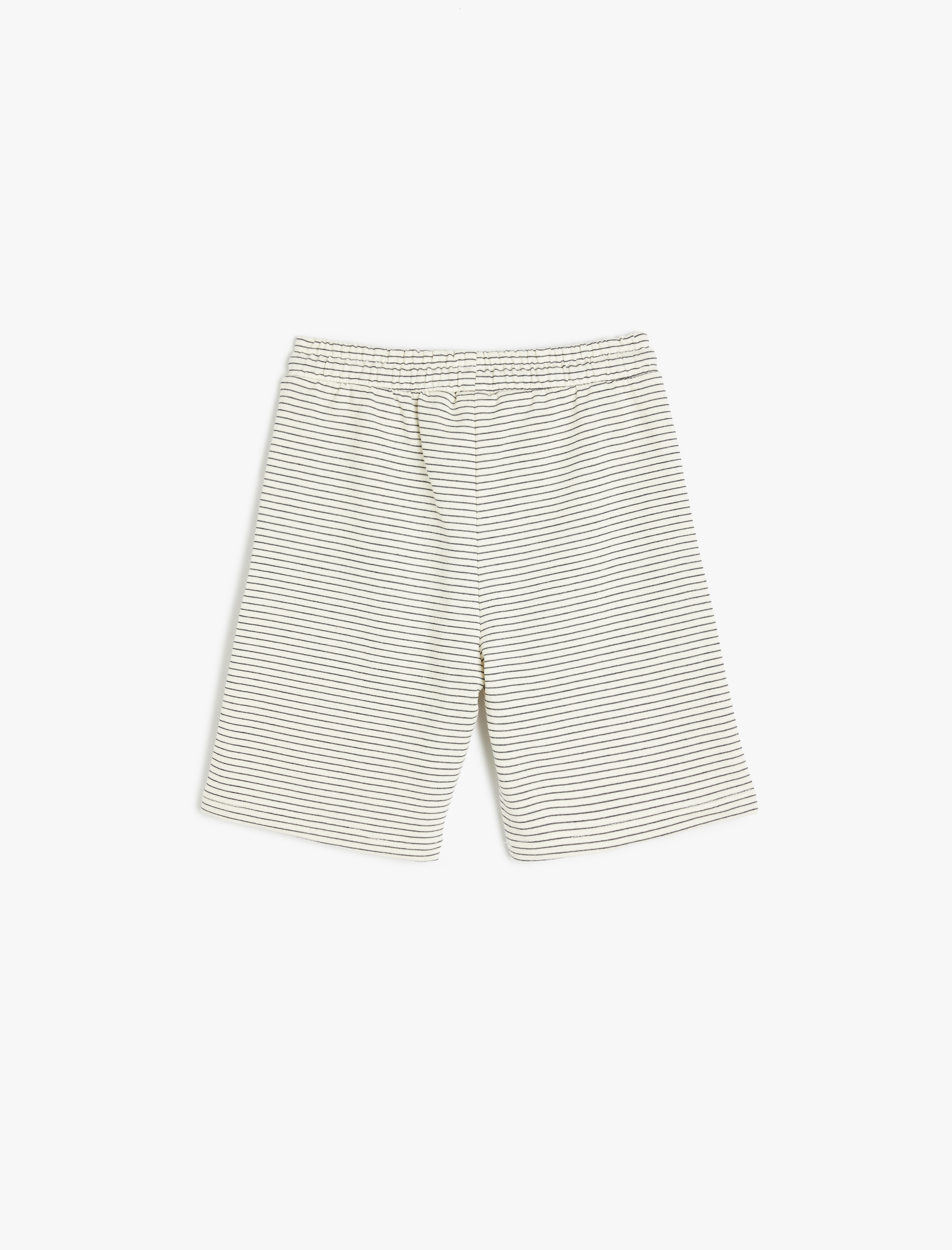  Erkek Çocuk Beli Bağcıklı Çizgili Pamuklu Bermuda Şort