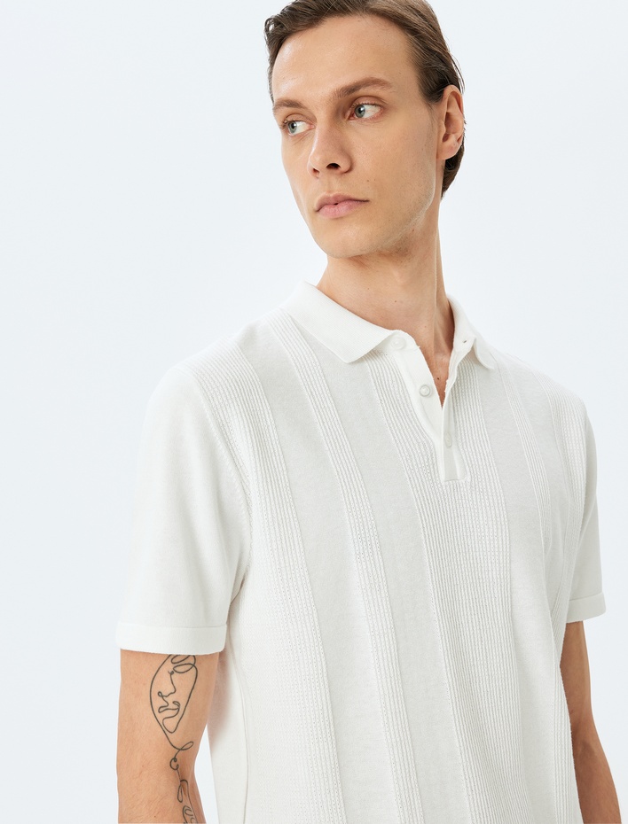  Polo Yaka Pamuklu Dokulu Kısa Kollu Triko Tişört