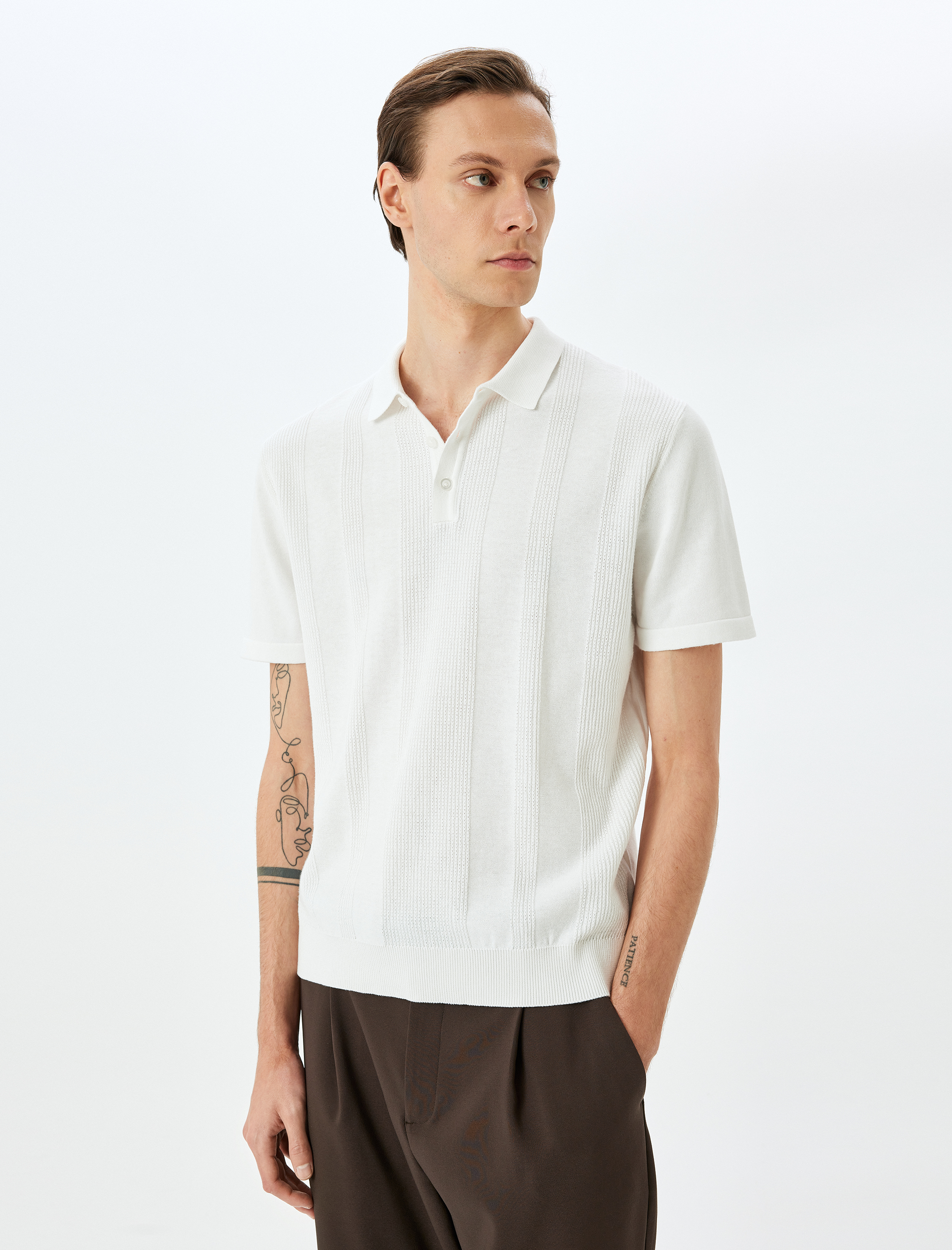   Polo Yaka Pamuklu Dokulu Kısa Kollu Triko Tişört