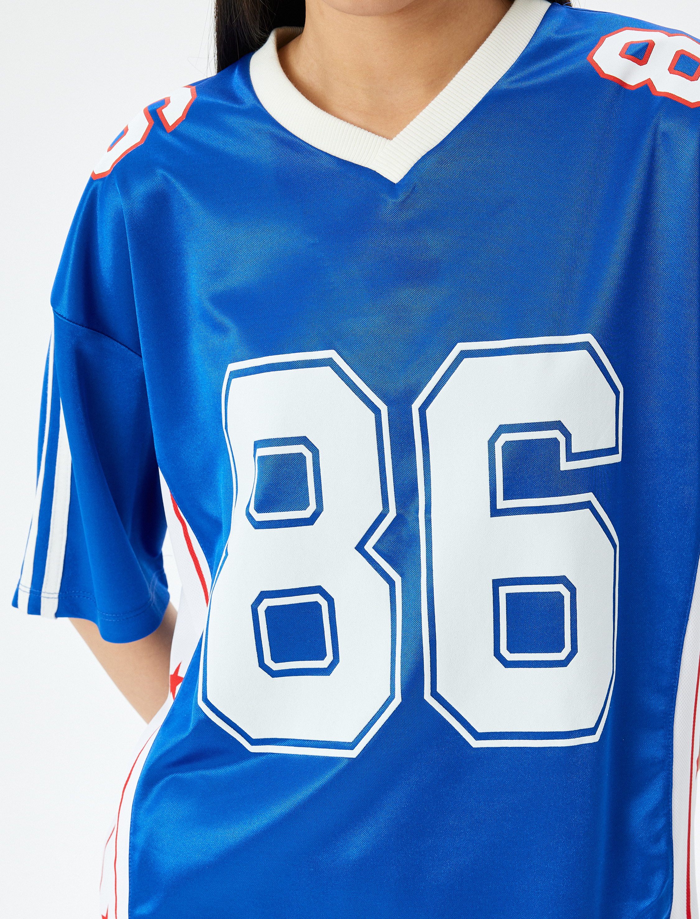 V Yaka Oversize Baskılı Kısa Kollu Tişört