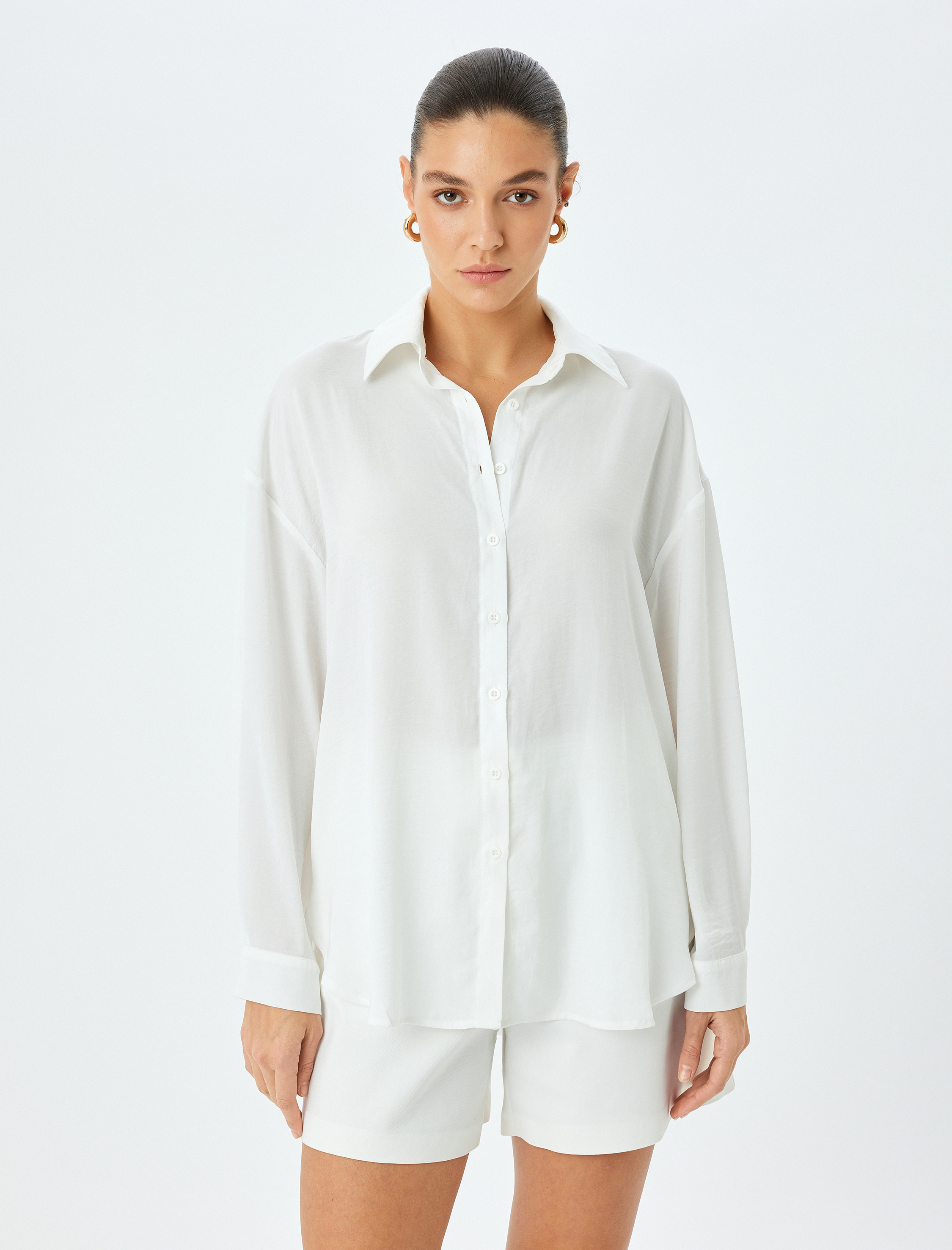   Klasik Yaka Uzun Kollu Oversize Gömlek