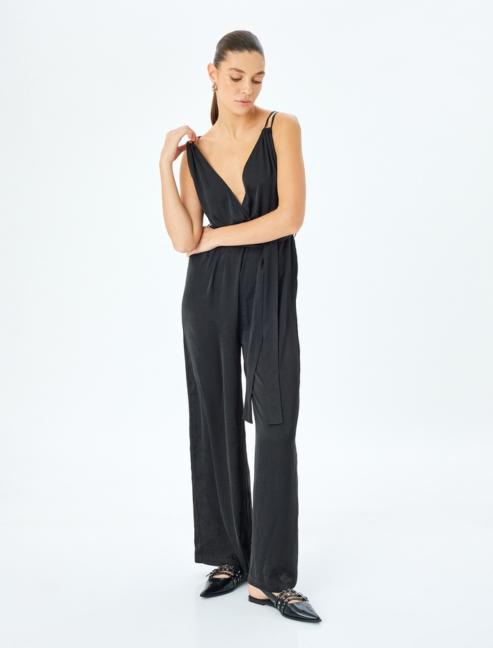  Kemerli Geniş Paça Askılı Kruvaze Tulum