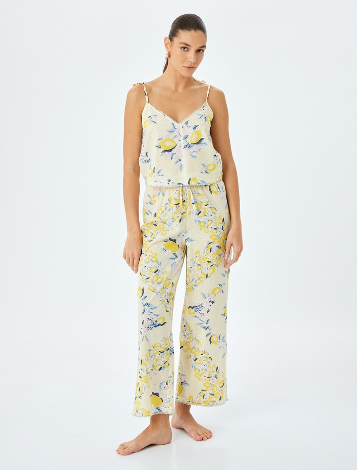  V Yaka İnce Askılı Limon Baskılı Pamuklu Pijama Üstü