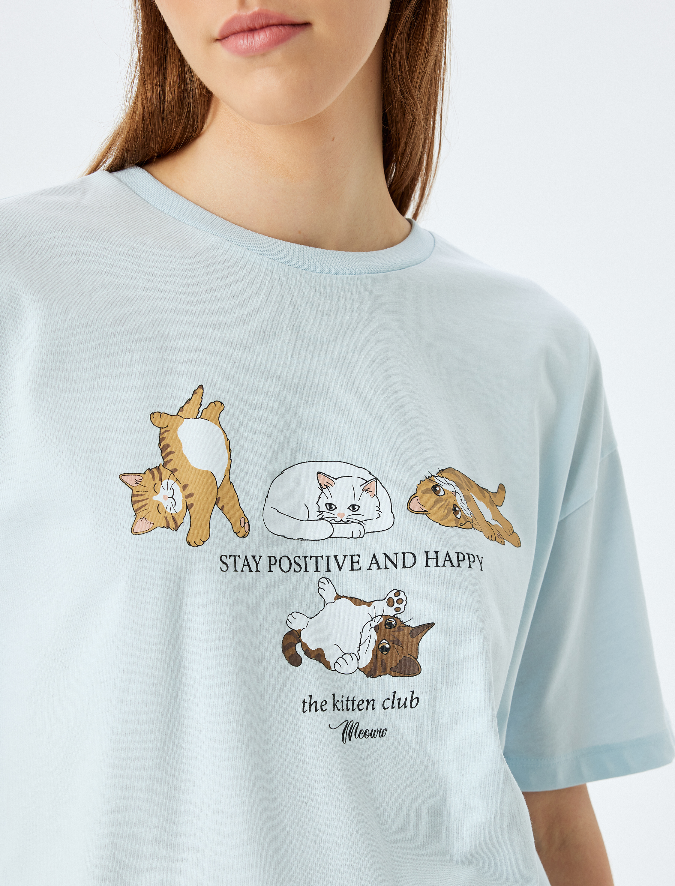   Kedi Baskılı Kısa Kollu Bisiklet Yaka Oversize Tişört