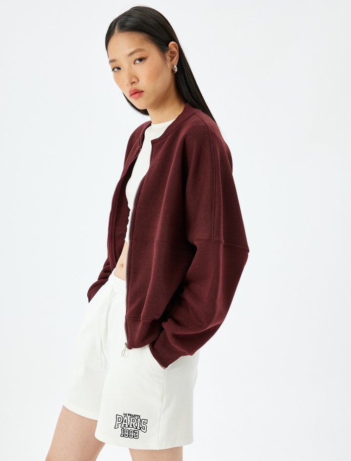  Nakış Detaylı Beli Bağcıklı Cepli Şort