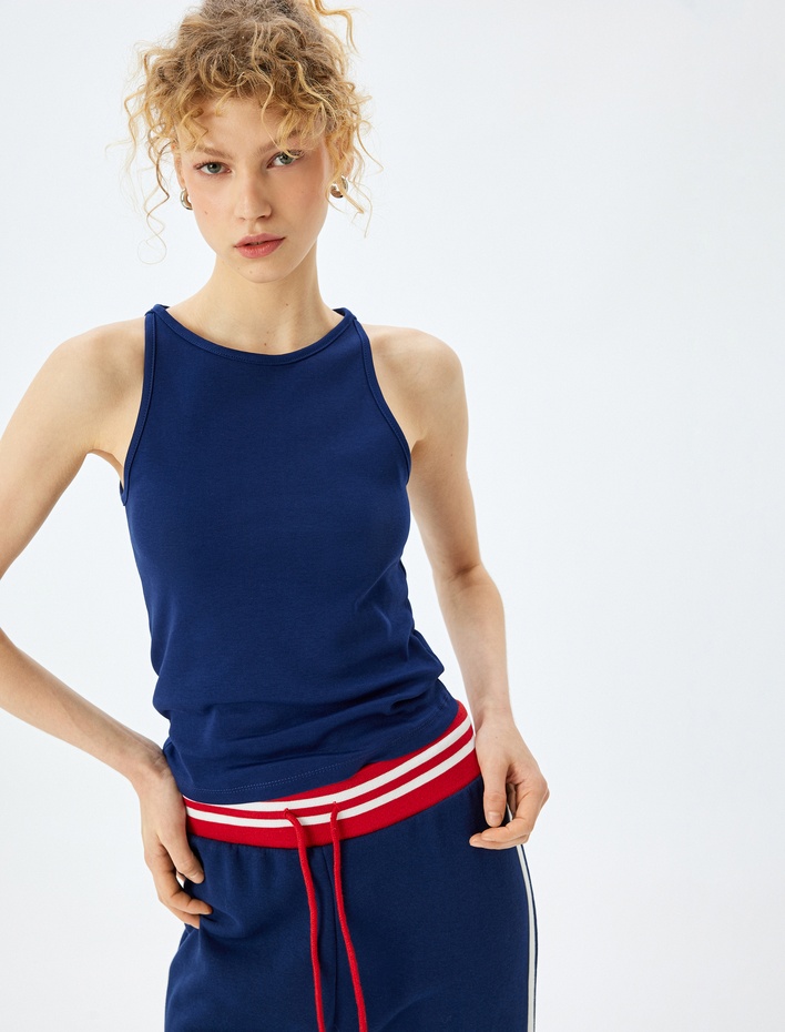  Slim Fit Bisiklet Yaka Basic Kolsuz Kadın Atlet