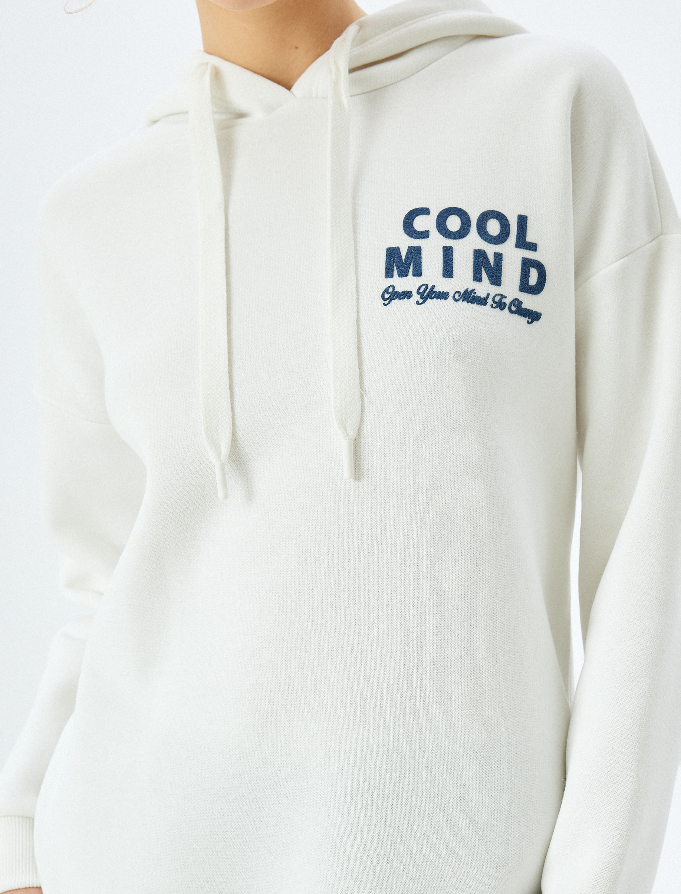   Şardonlu Arkası Baskılı Kapüşonlu Oversize Uzun Kollu Sweatshirt