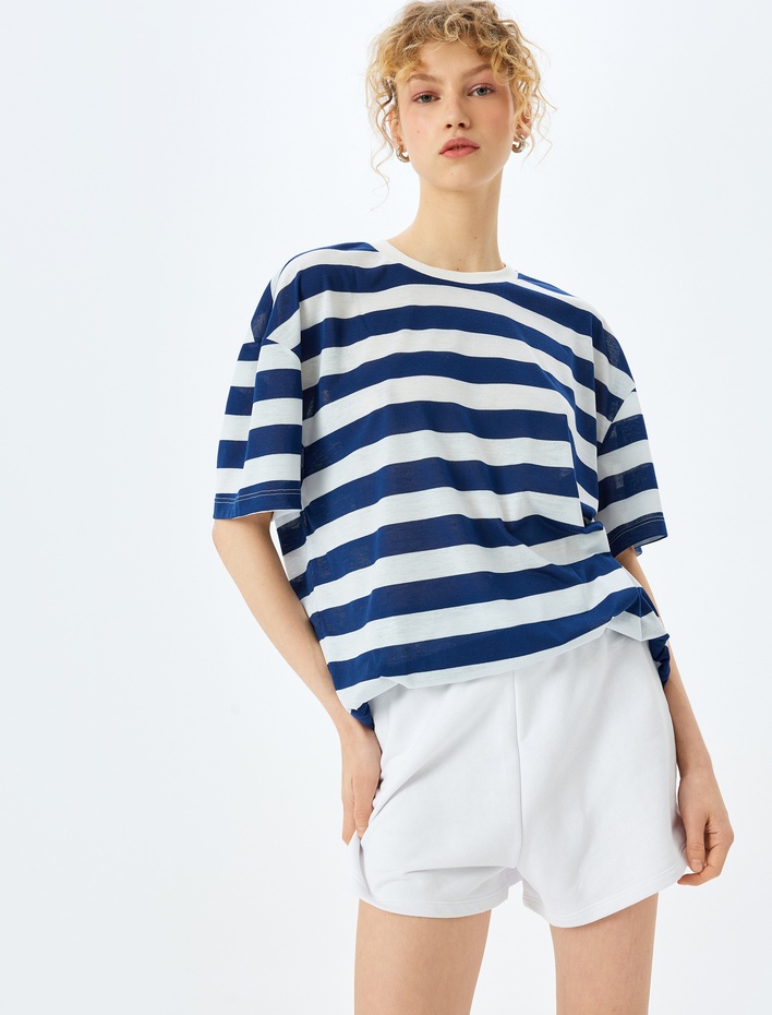  Çizgili Bisiklet Yaka Kısa Kollu Oversize Tişört