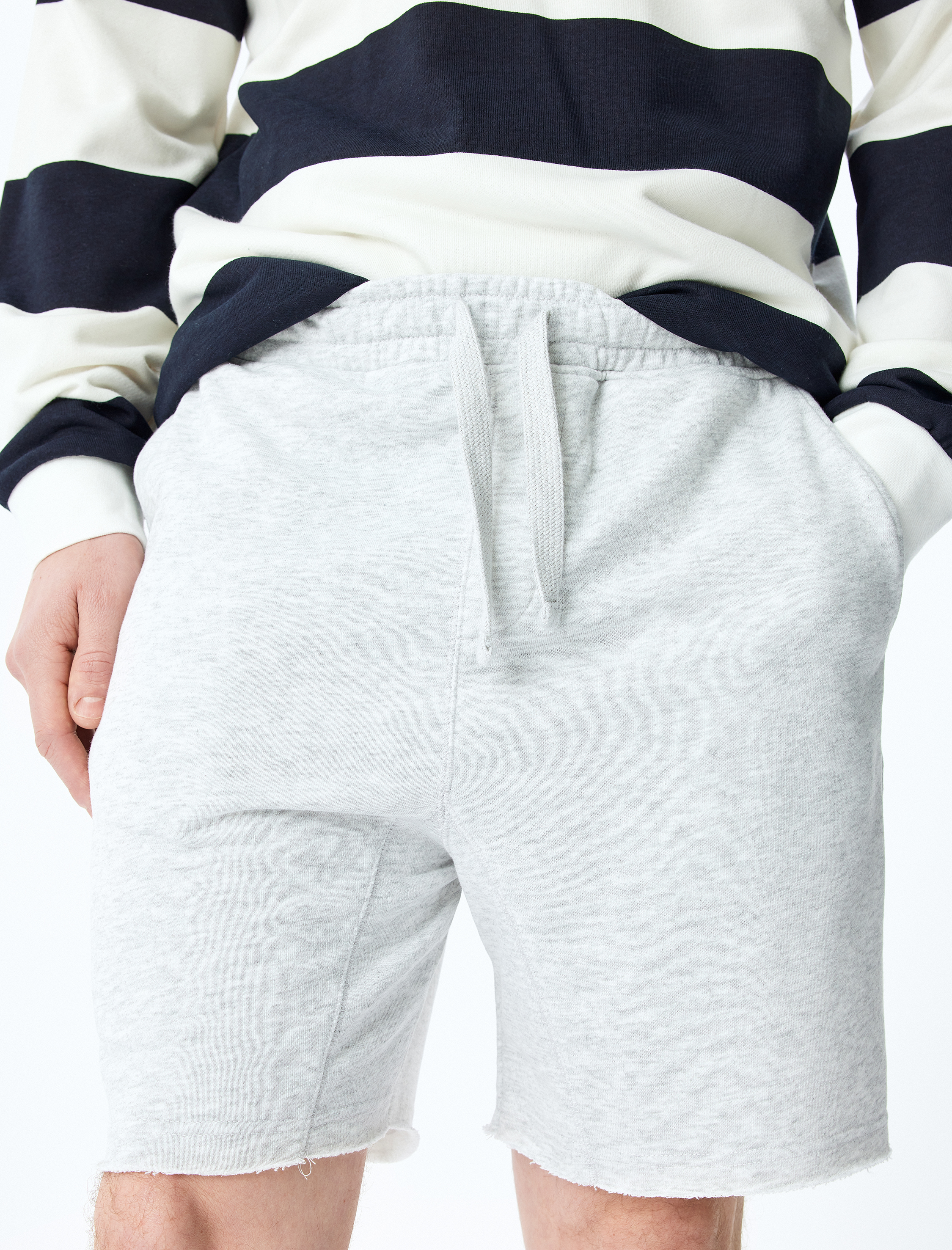   Regular Fit Cepli Mini Beli Bağcıklı Şort