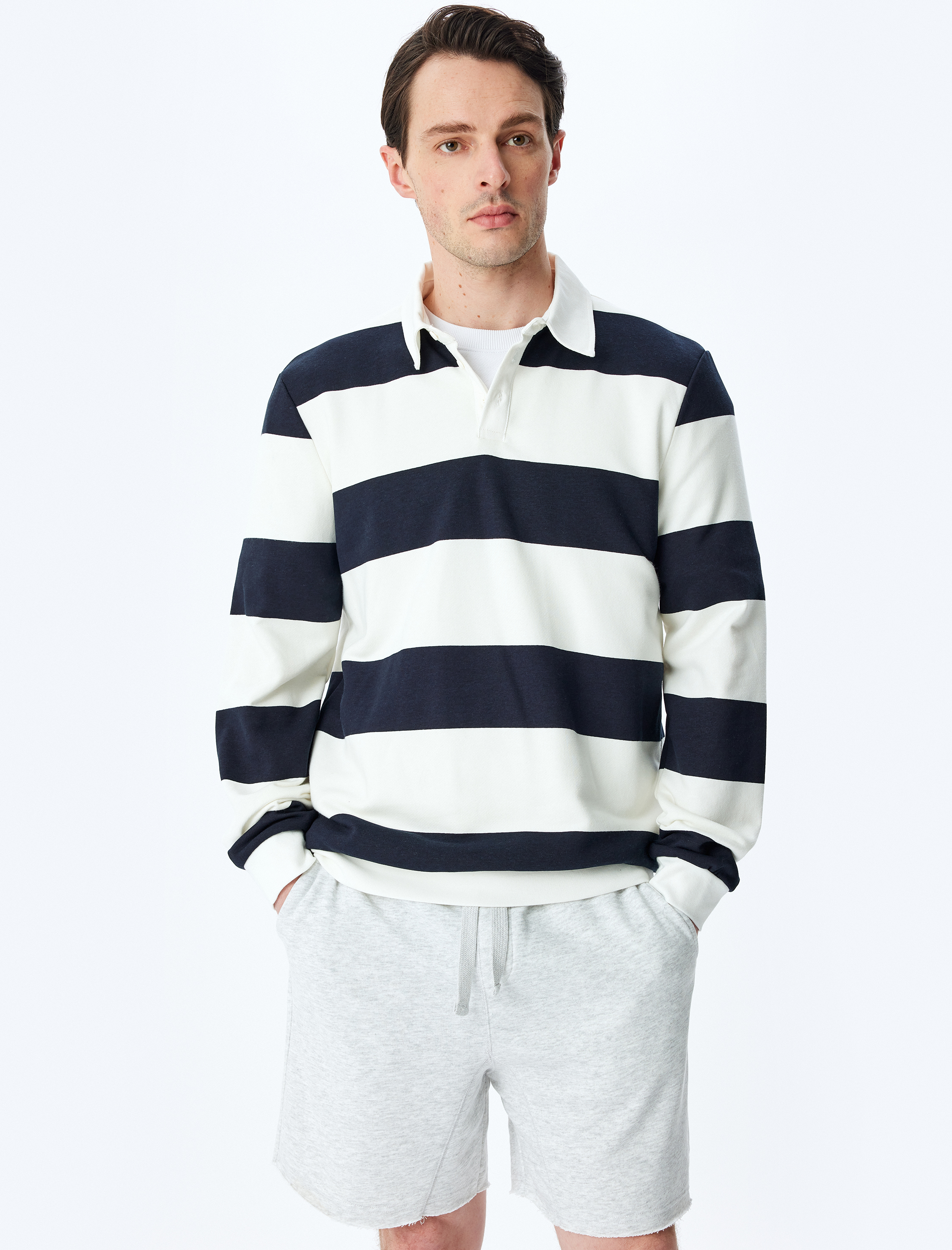   Regular Fit Cepli Mini Beli Bağcıklı Şort