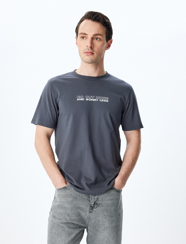 Bisiklet Yaka Slim Fit Kısa Kollu Pamuklu Slogan Baskılı Tişört_2