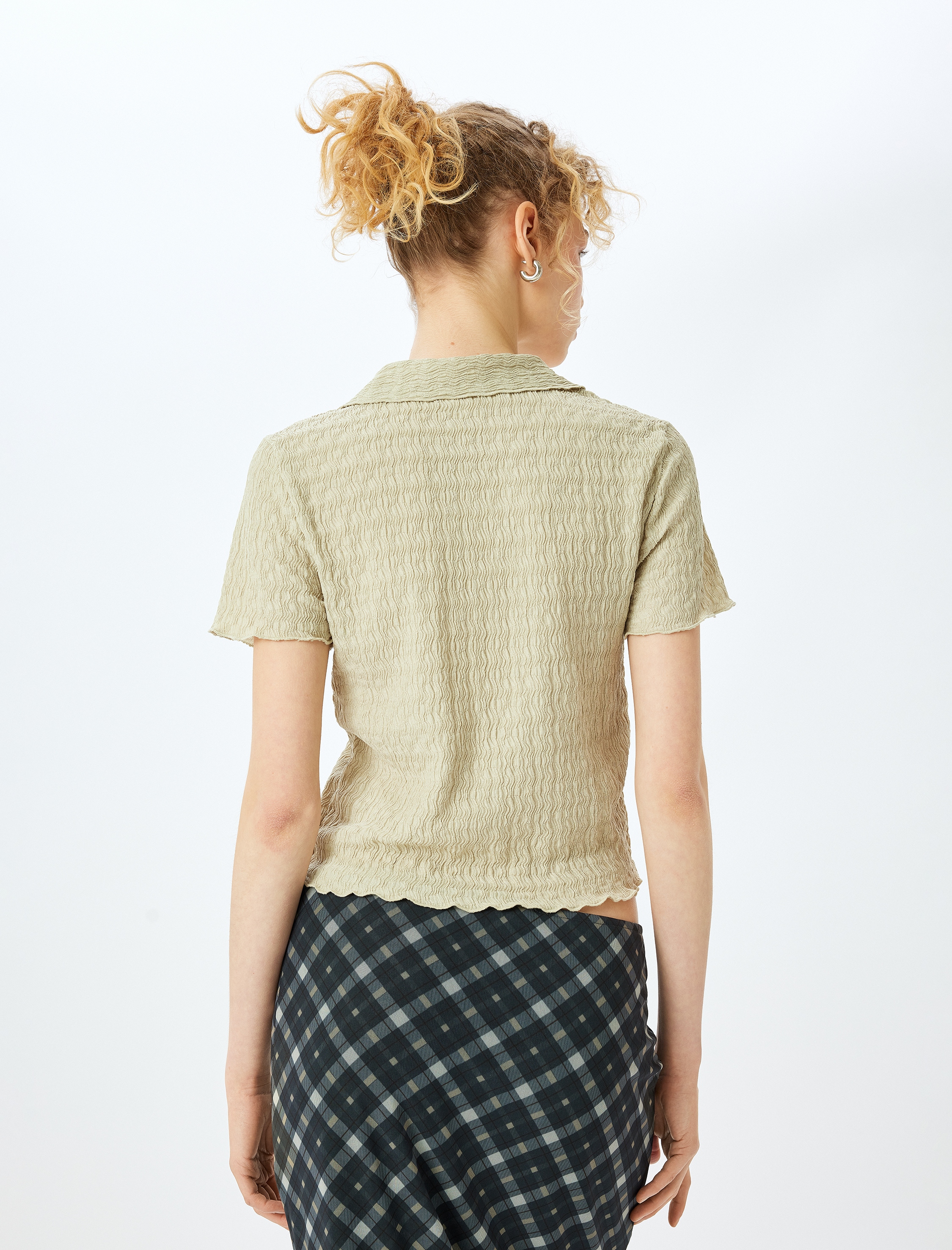   Düğmeli Gömlek Yaka Dokulu Kısa Kollu Bluz Bürümcük