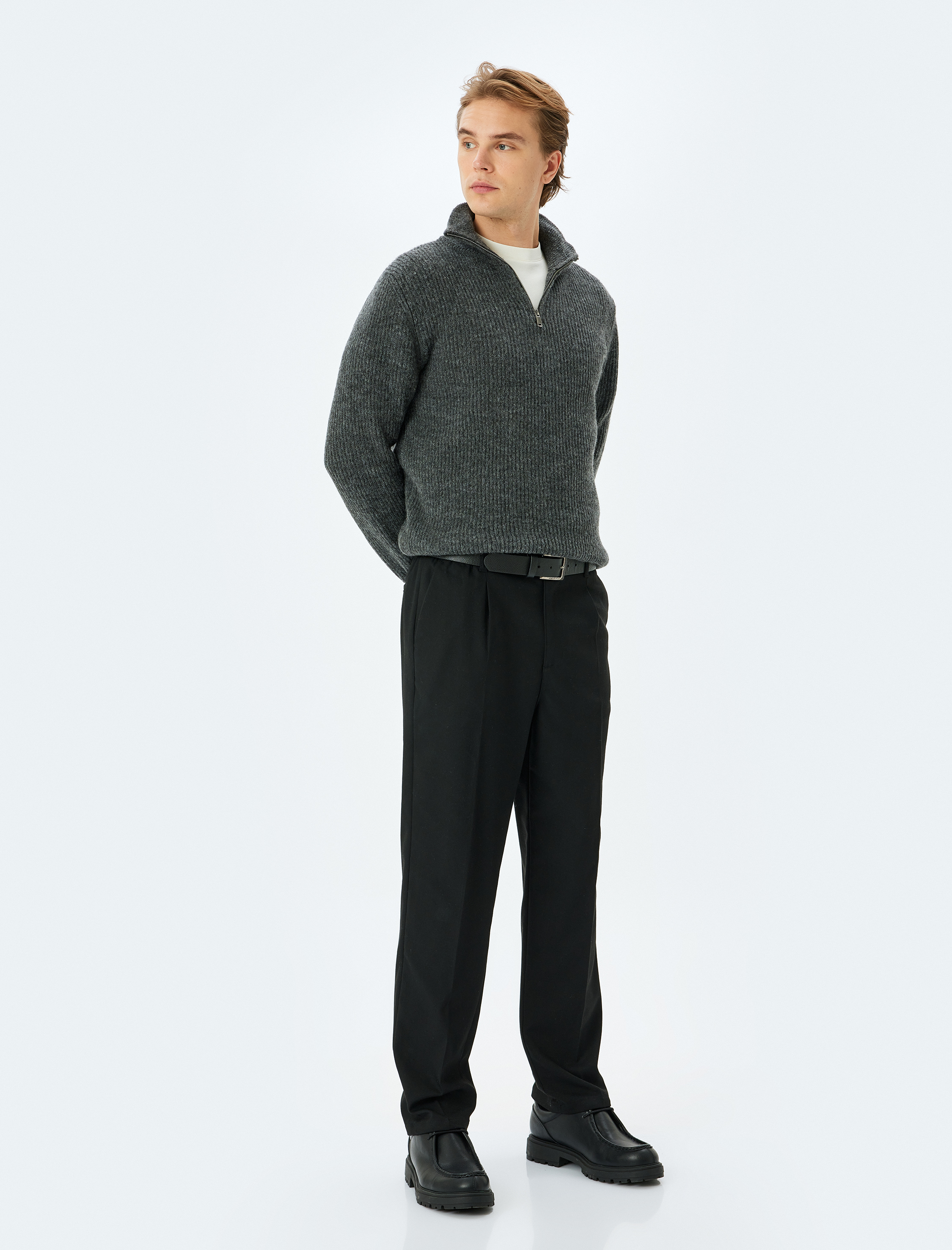   Uzun Kollu Basic Yarım Fermuarlı Kışlık Triko Kazak