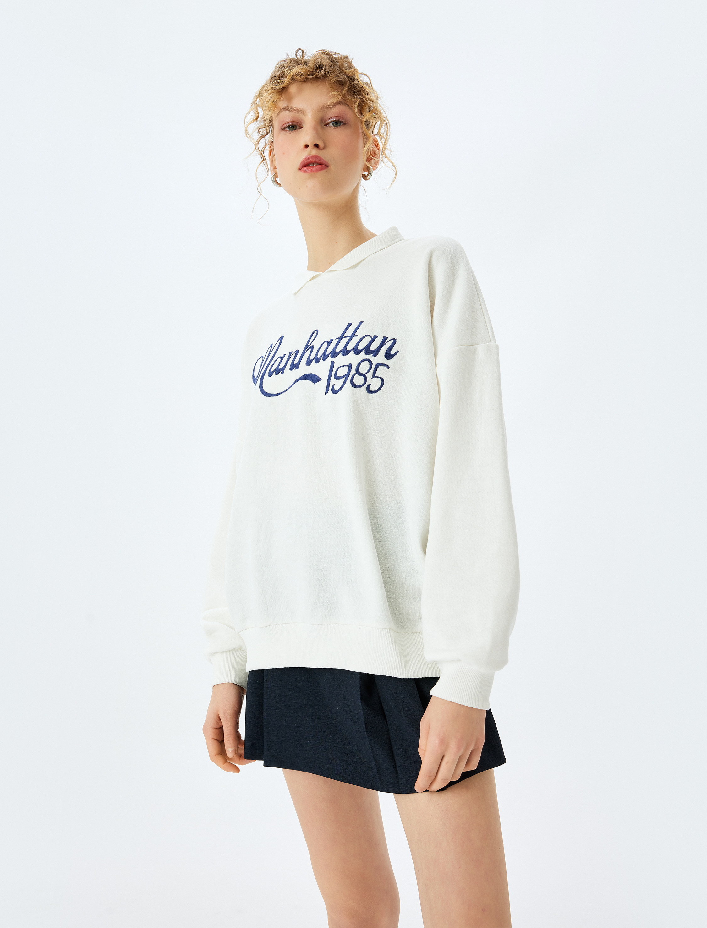 Slogan Nakışlı Polo Yaka Uzun Kollu Sweatshirt