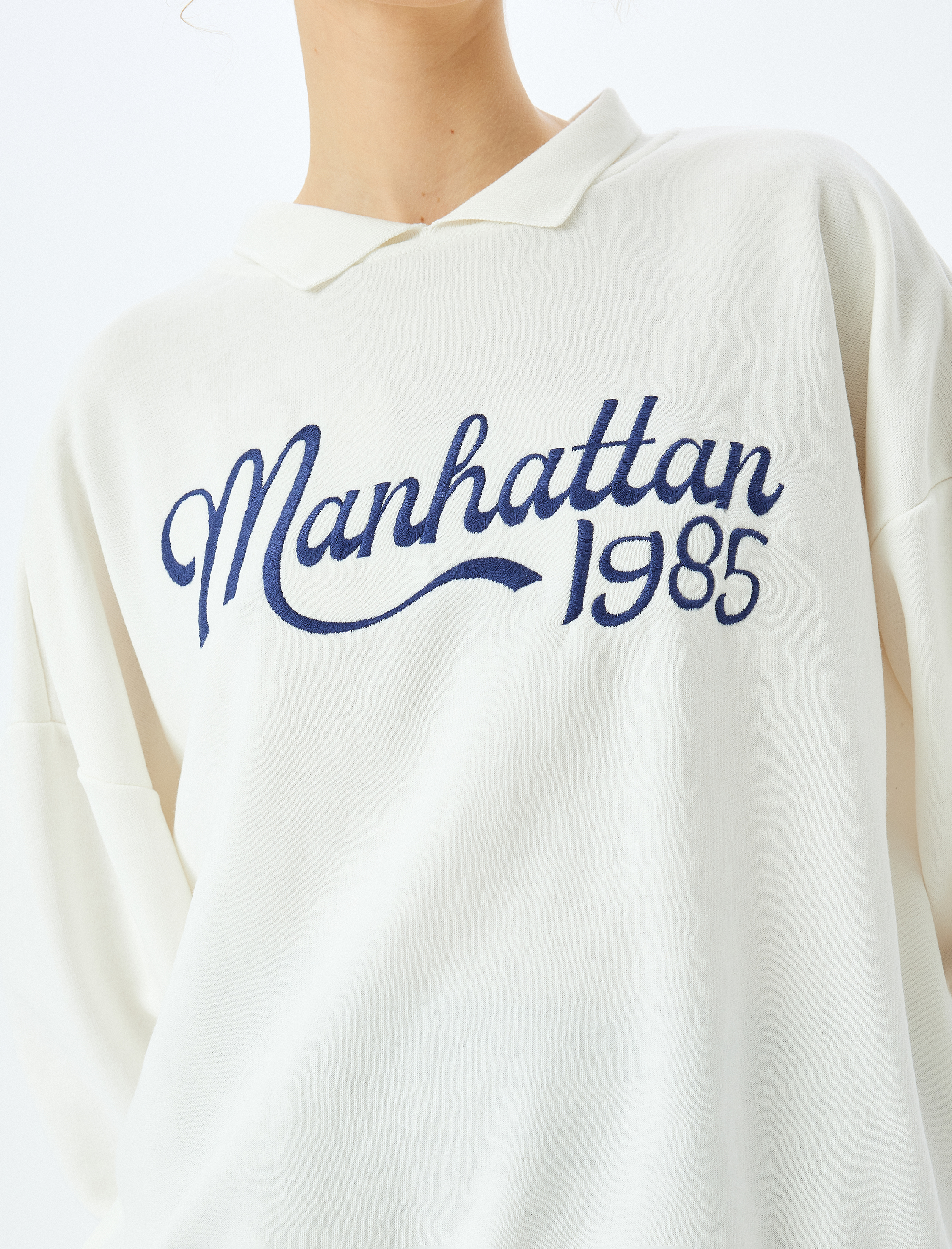 Slogan Nakışlı Polo Yaka Uzun Kollu Sweatshirt