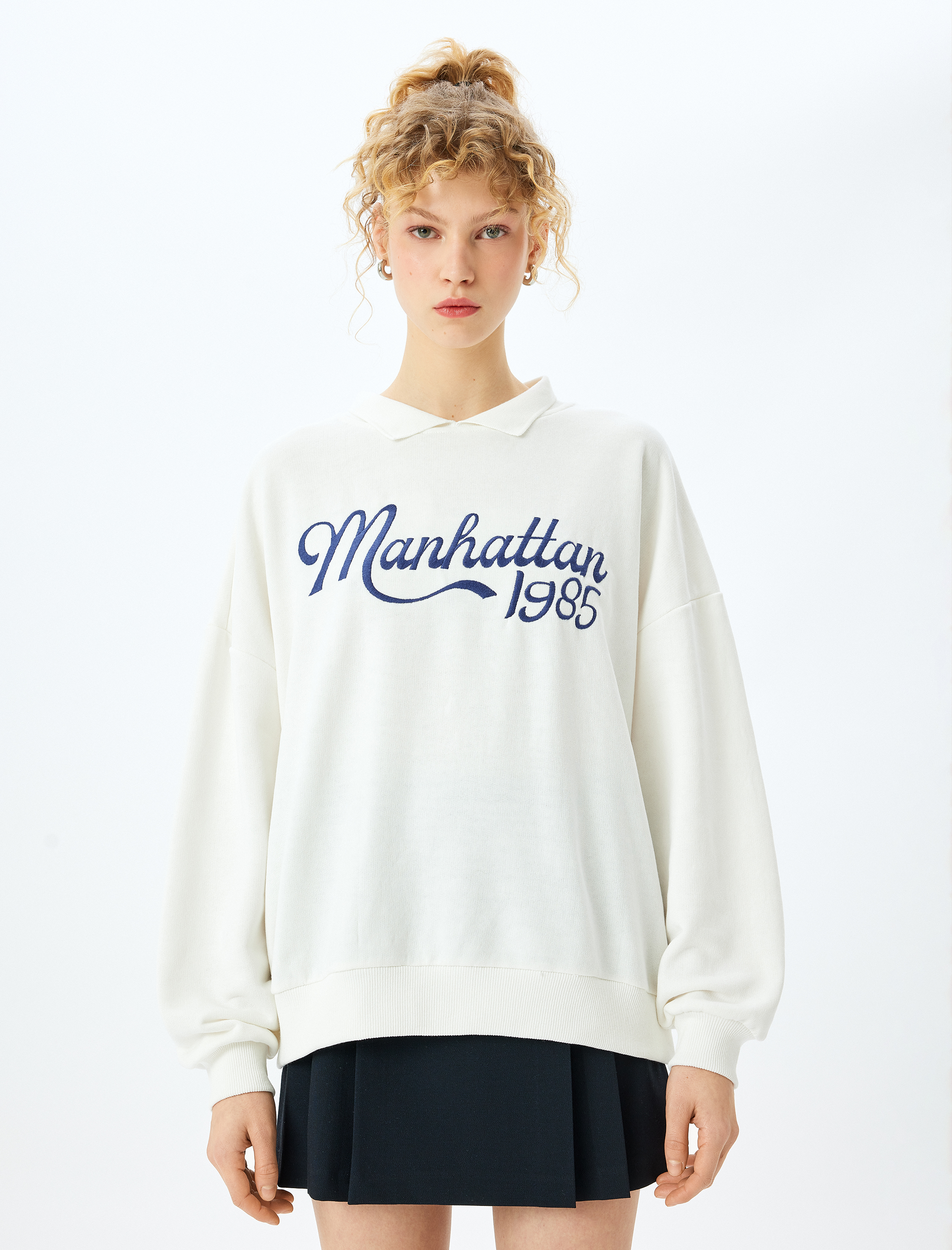 Slogan Nakışlı Polo Yaka Uzun Kollu Sweatshirt