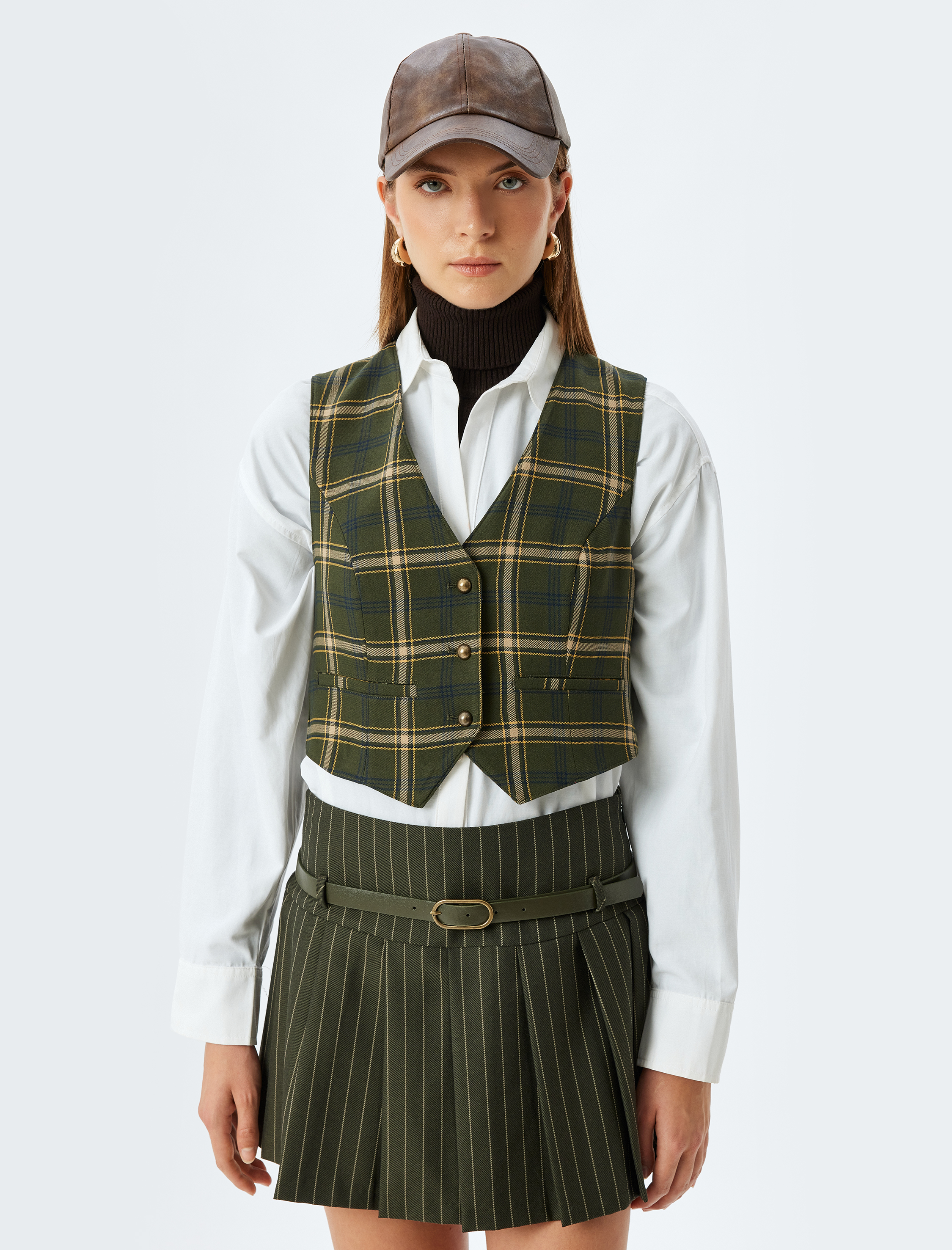 Koton X Sima Tarkan - Blazer Yelek V Yaka Düğmeli