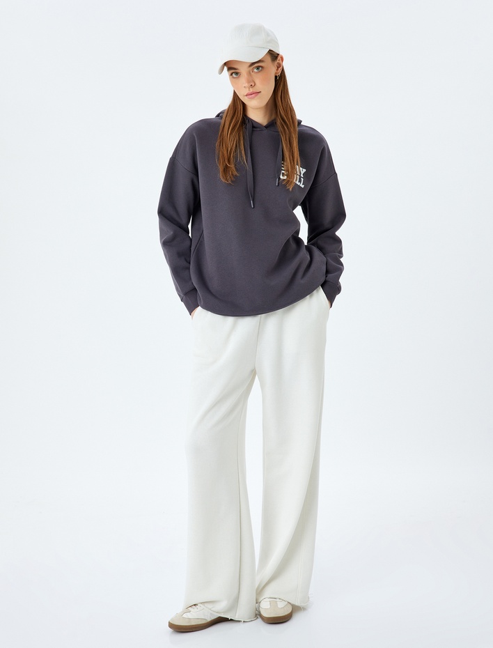  Şardonlu Arkası Baskılı Kapüşonlu Oversize Sweatshirt