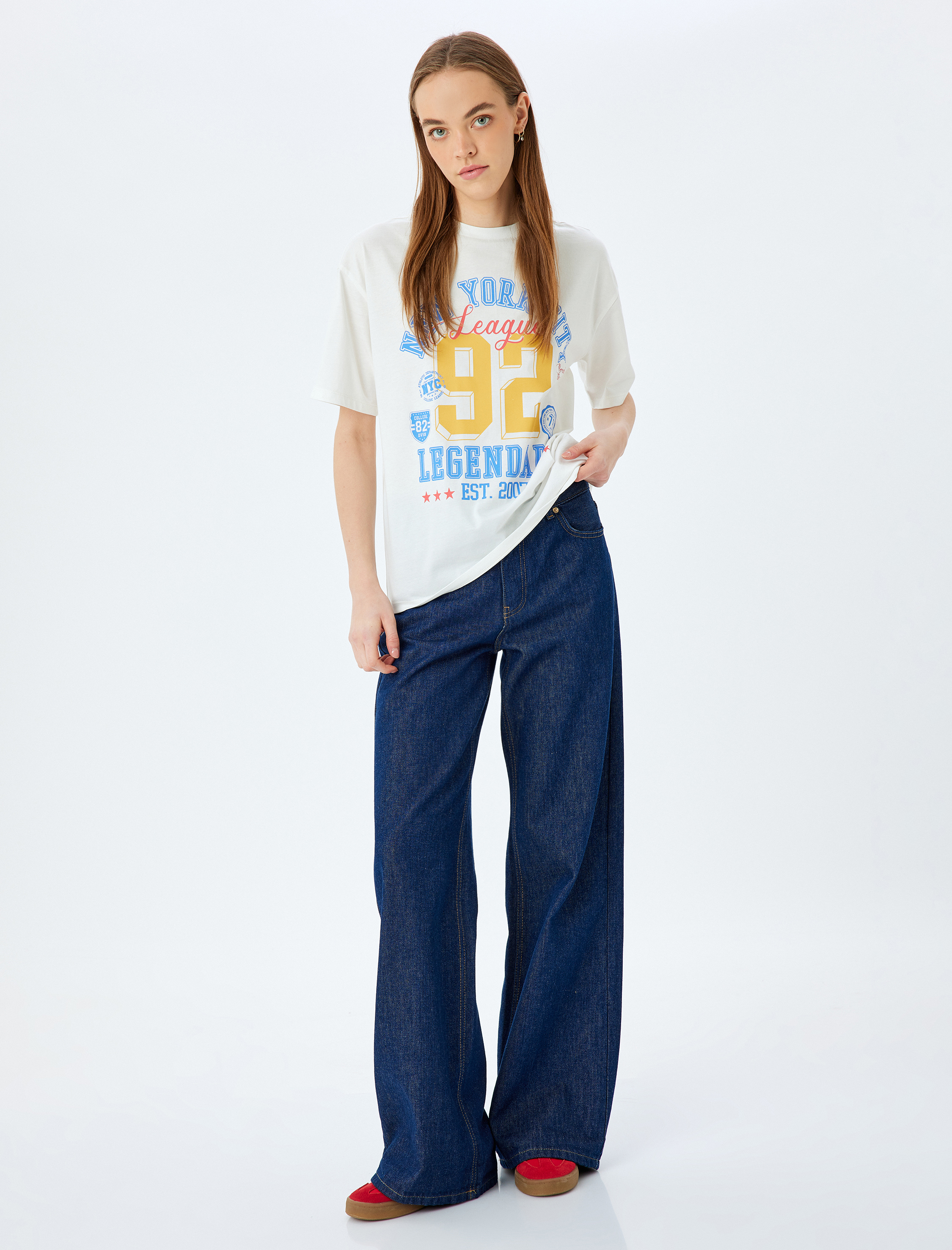   Kolej Baskılı Bisiklet Yaka Rahat Kalıp Kısa Kollu Tişört