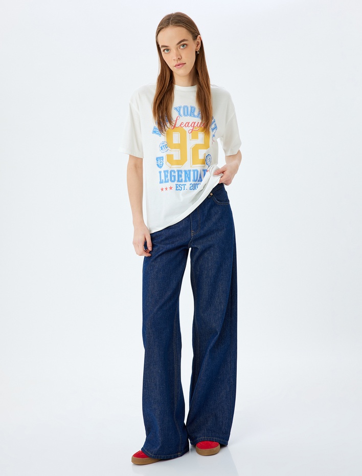  Kolej Baskılı Bisiklet Yaka Rahat Kalıp Kısa Kollu Tişört