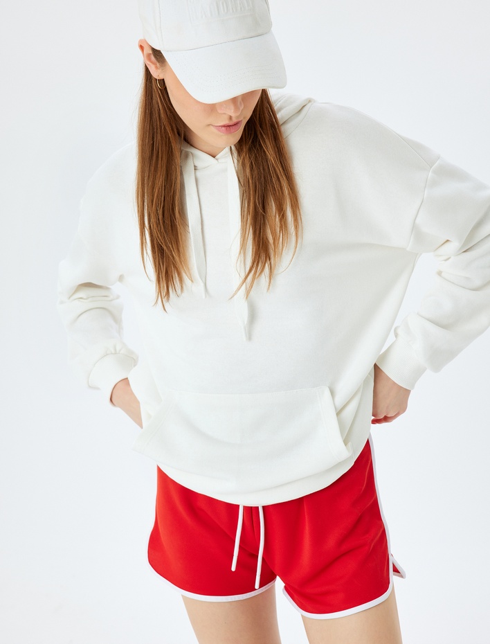  Kapüşonlu Kanguru Cepli Pamuklu Basic Sweatshirt