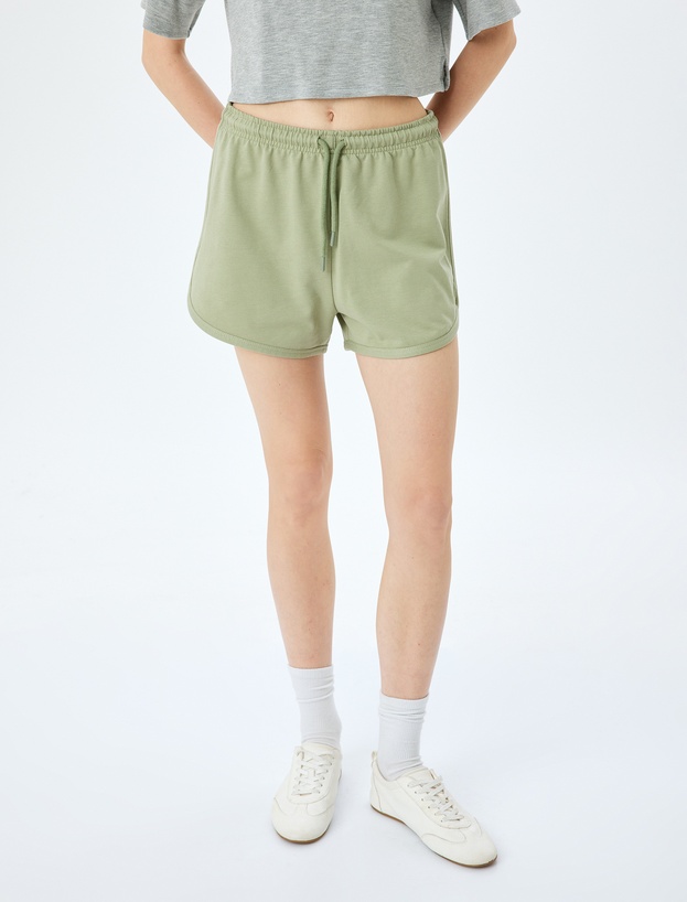 Beli Bağcıklı Oversize Mini Şort_2
