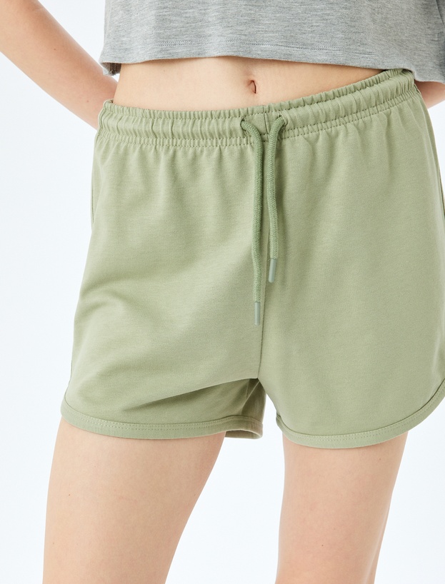 Beli Bağcıklı Oversize Mini Şort_4