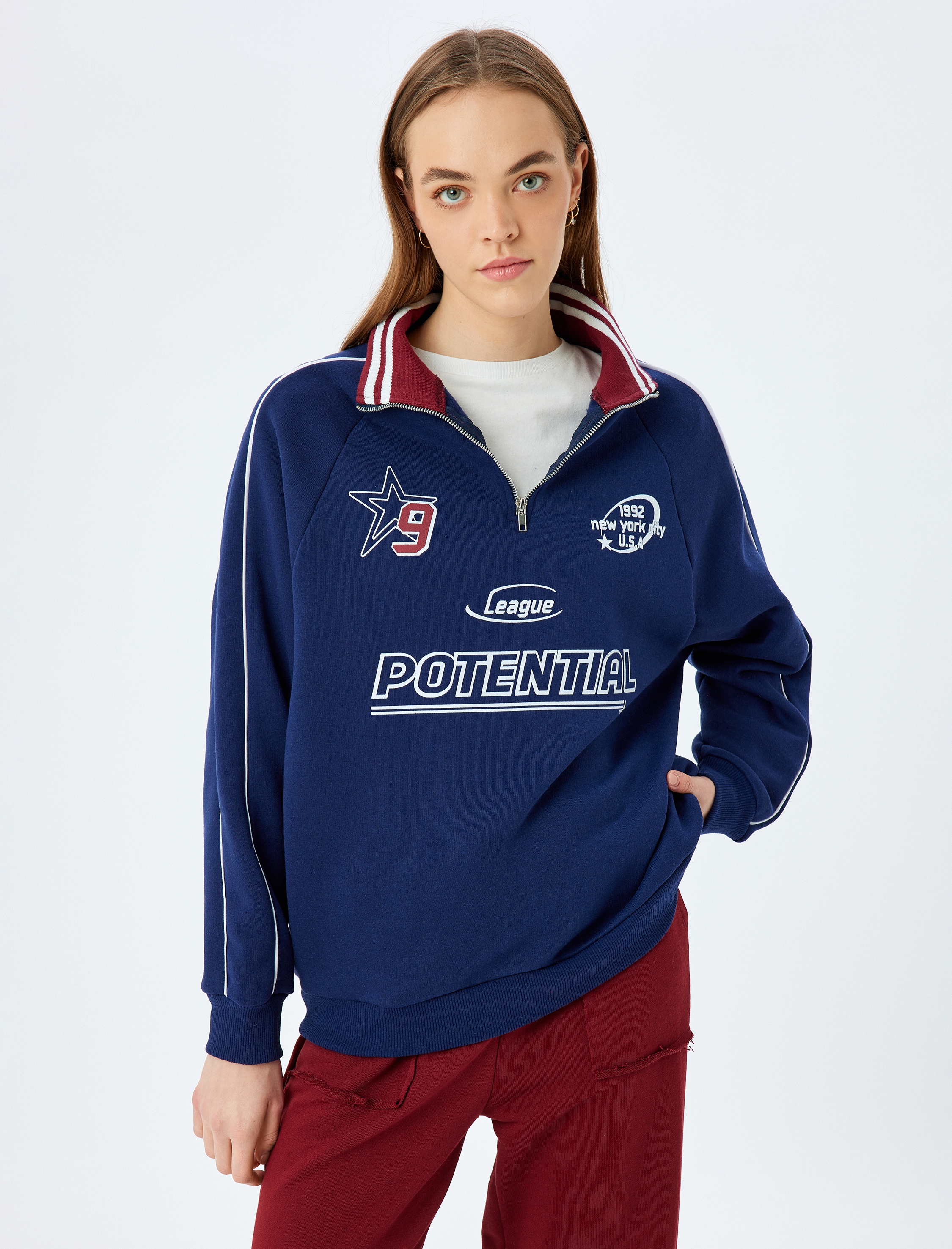   Şardonlu Yarım Fermuarlı Kolej Baskılı Biyeli Oversize Sweatshirt