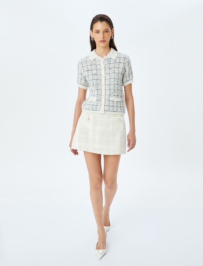  İnci Düğme Detaylı Kısa Kollu Polo Yaka Örme Hırka