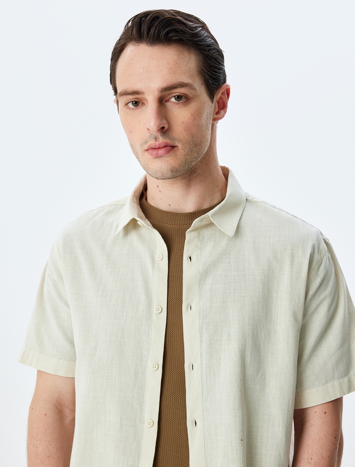  Kısa Kollu Pamuklu Regular Fit Klasik Gömlek