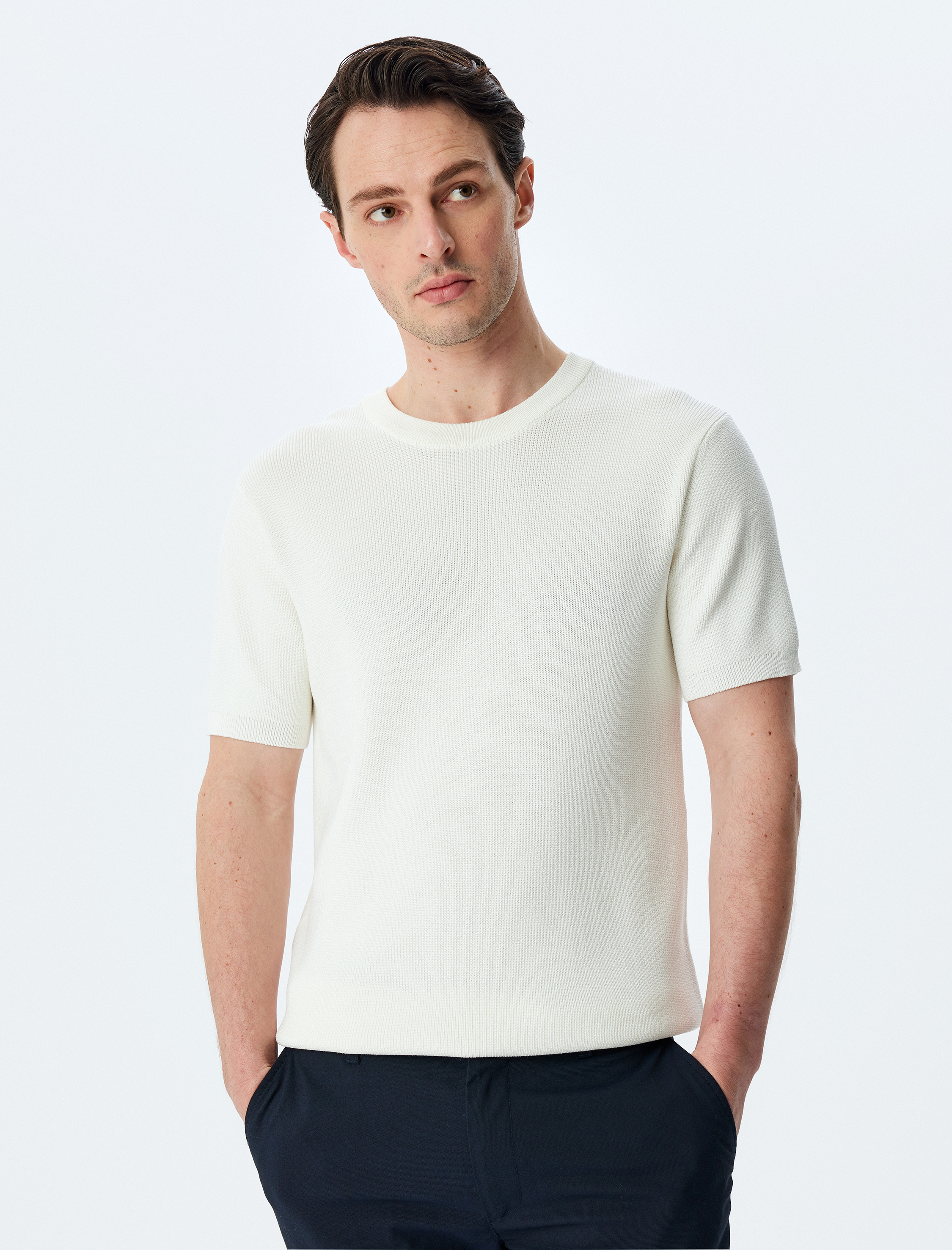   Bisiklet Yaka Regular Fit Viskon Karışımlı Kısa Kollu Triko Tişört