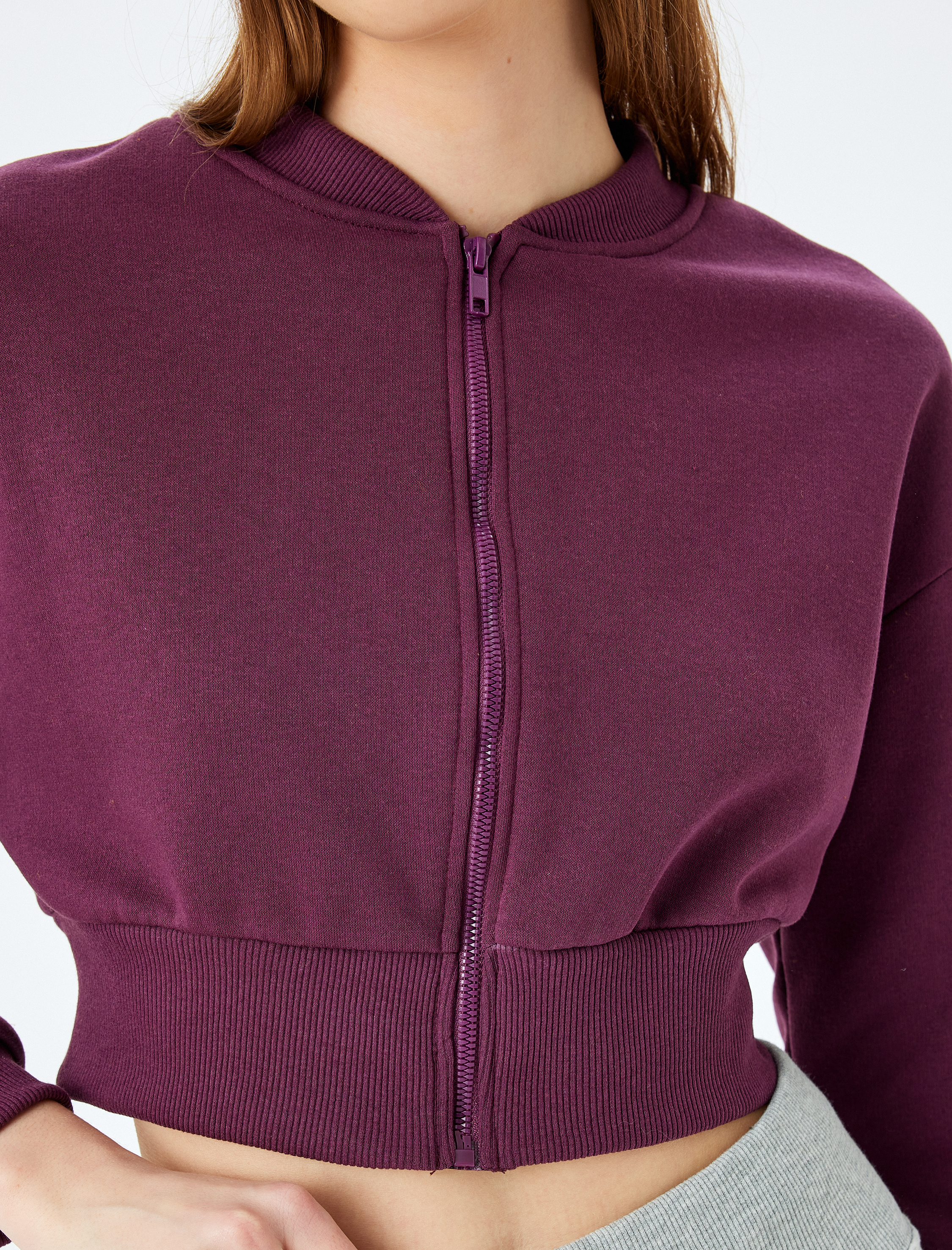   Şardonlu Bisiklet Yaka Fermuarlı Crop Spor Sweatshirt