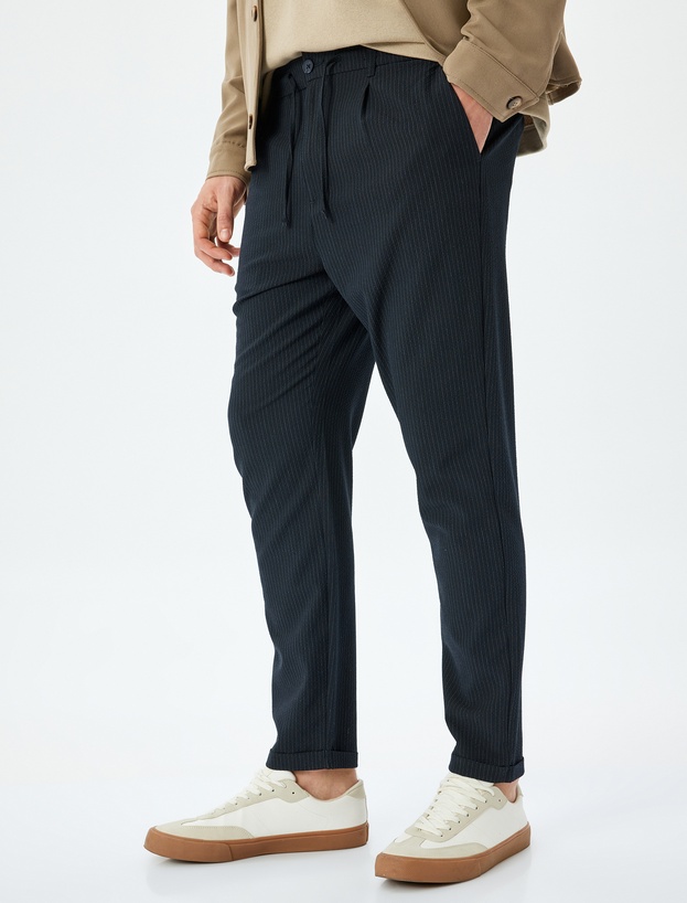 Katlamalı Paça Viskon Karışımlı Düğmeli Beli Bağcıklı Slim Fit Pantolon_2