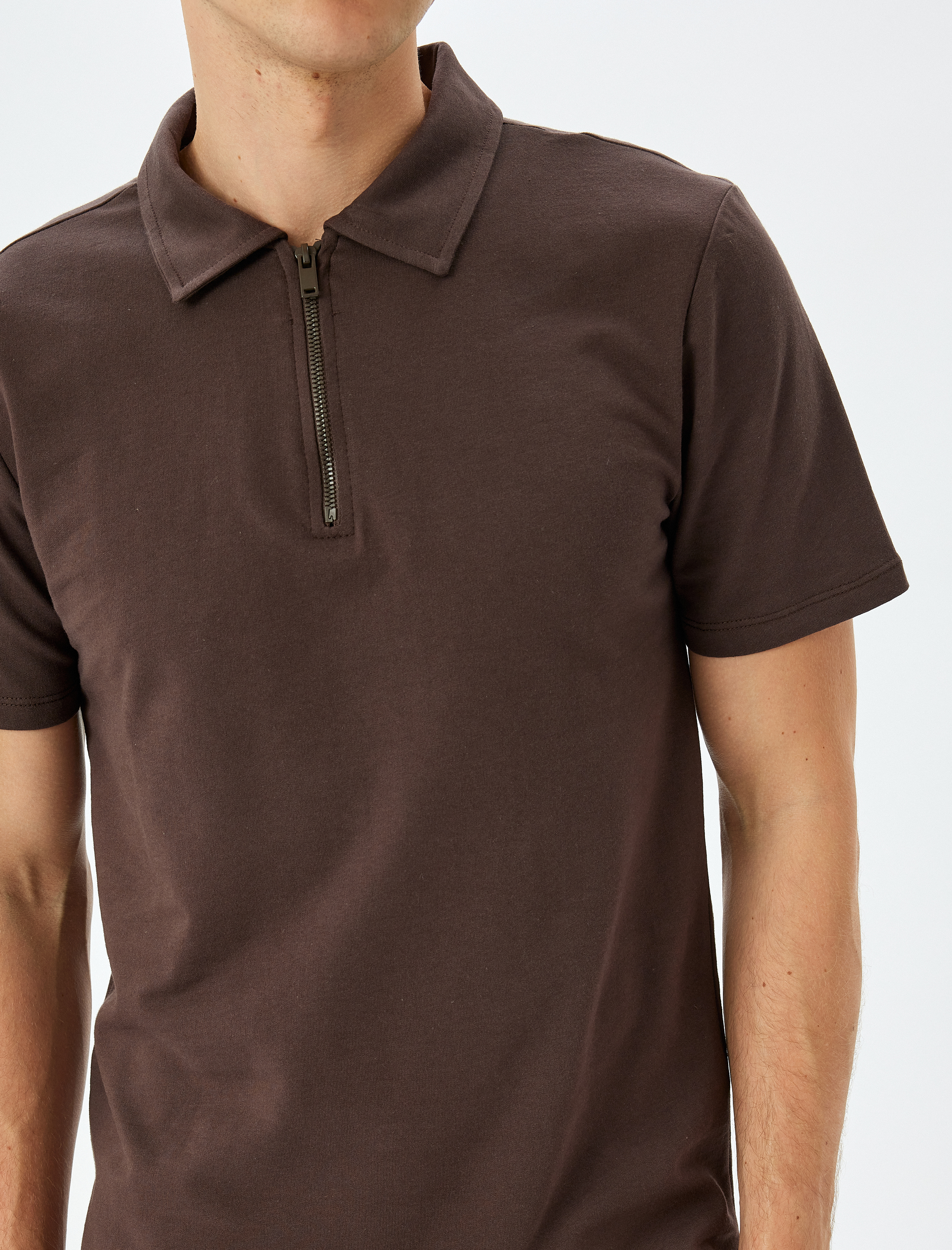 Kısa Kollu Regular Fit Pamuklu Yarım Fermuarlı Tişört